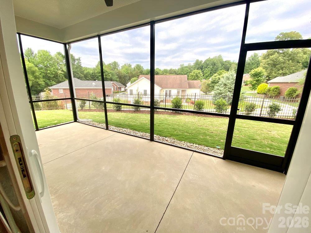 Single Family Residence at 2972 Alveston Drive NW, Concord, photo 12 of 20