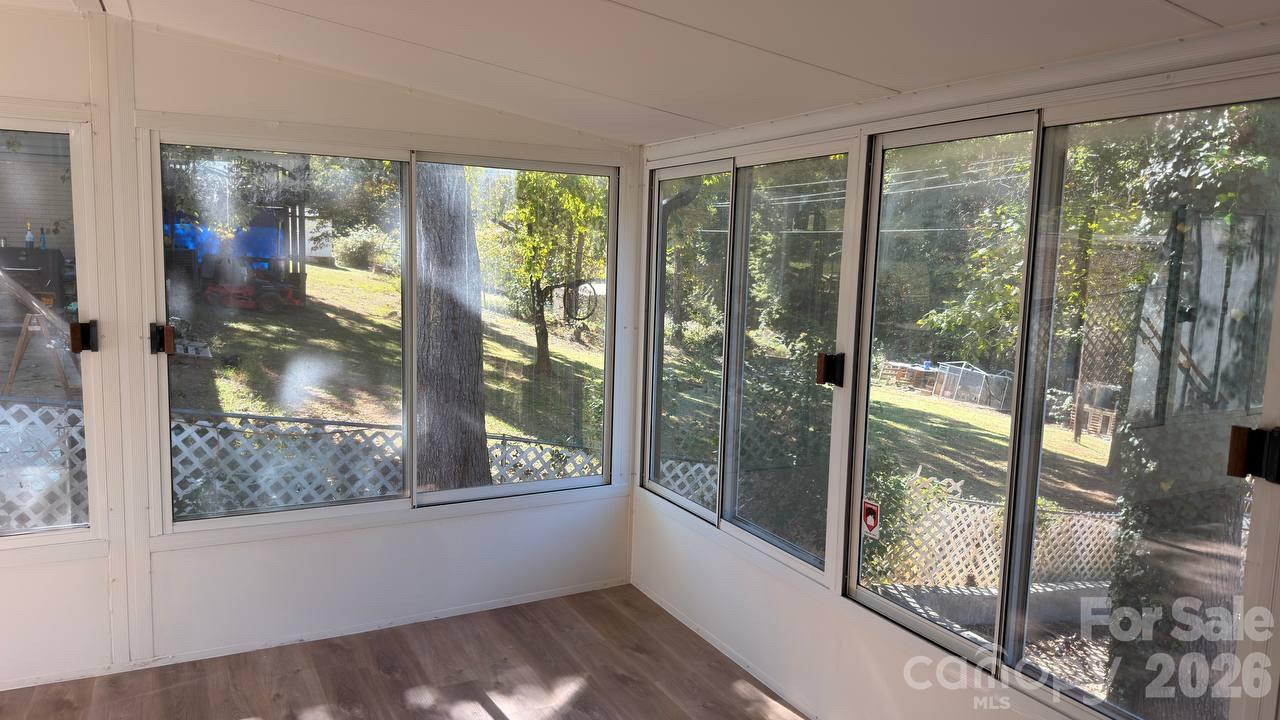 sunroom - 169 8th Avenue SW, Conover