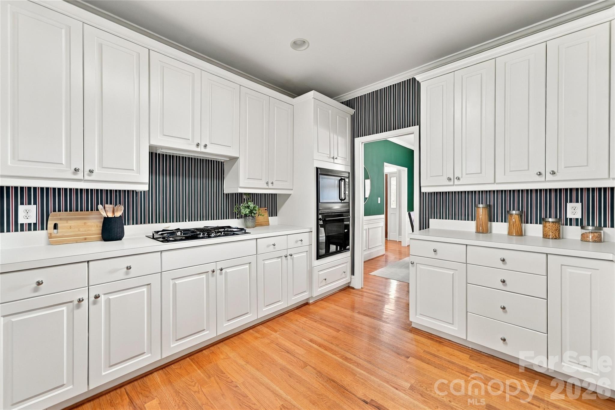 Single Family Residence at 155 Lake Point Drive, Fort Mill, photo 7 of 37