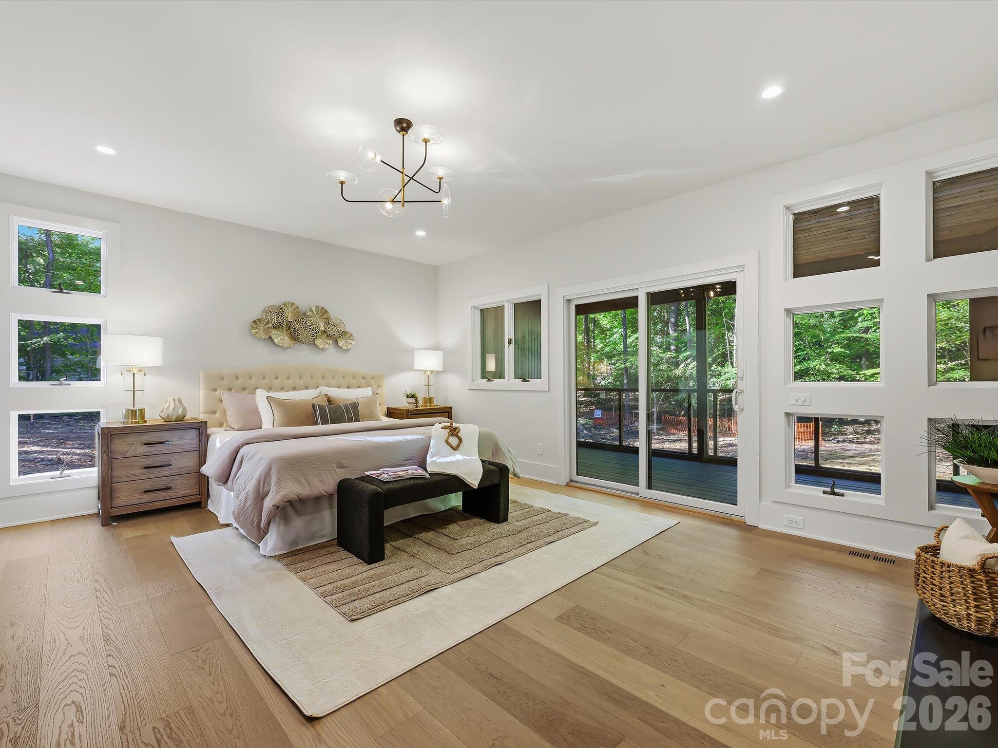 Primary bedroom on main - 5401 Lancelot Drive, Charlotte