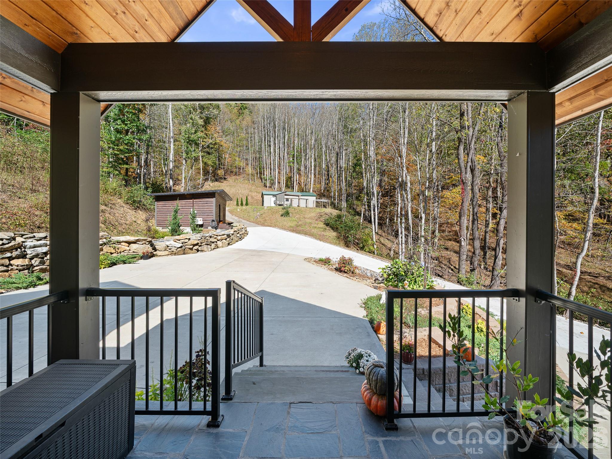 Front Porch - 1136 Elk Shoals Creek Road, Burnsville