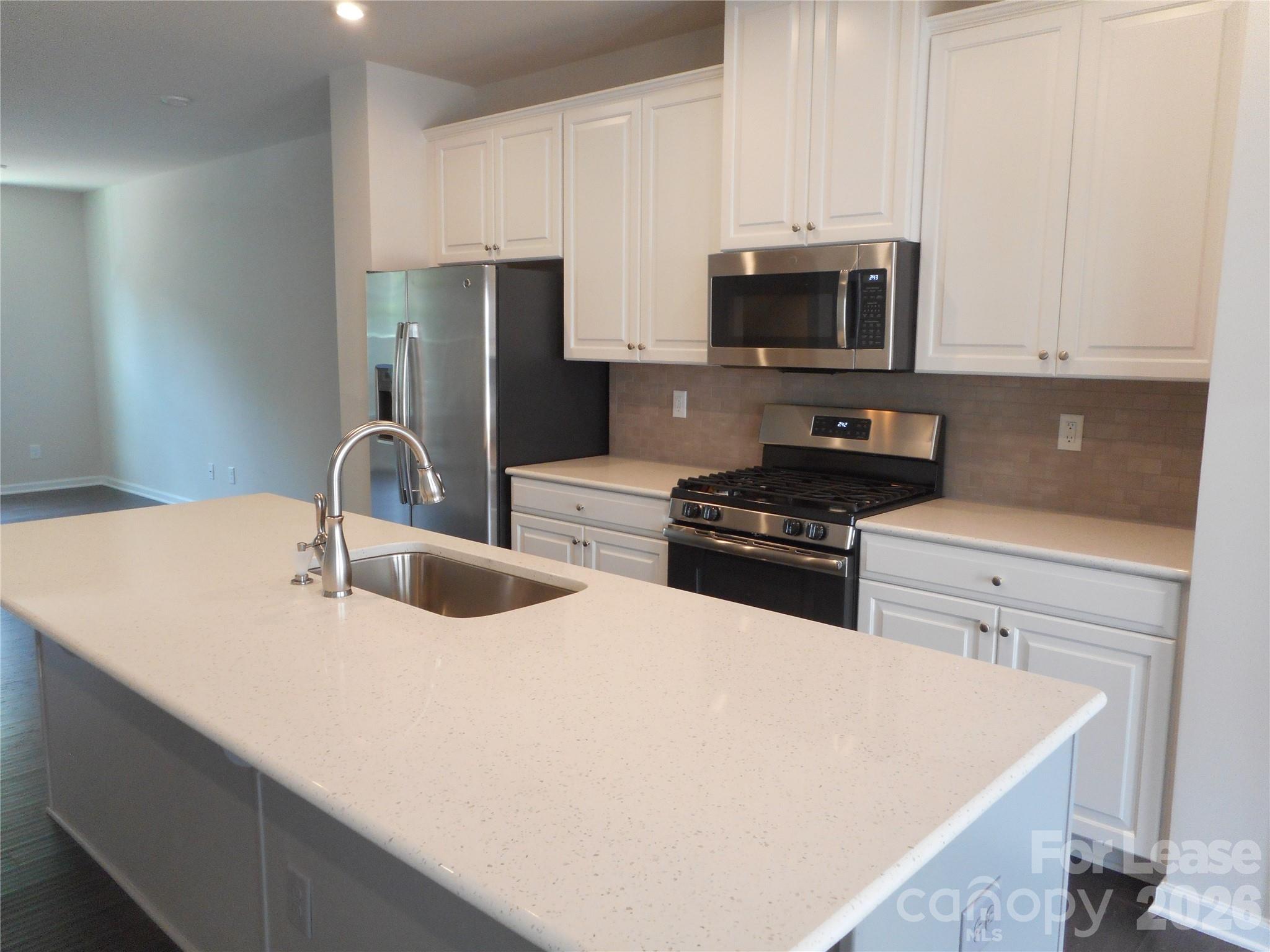 Townhouse at 1563 S Church Street, Charlotte, photo 2 of 26