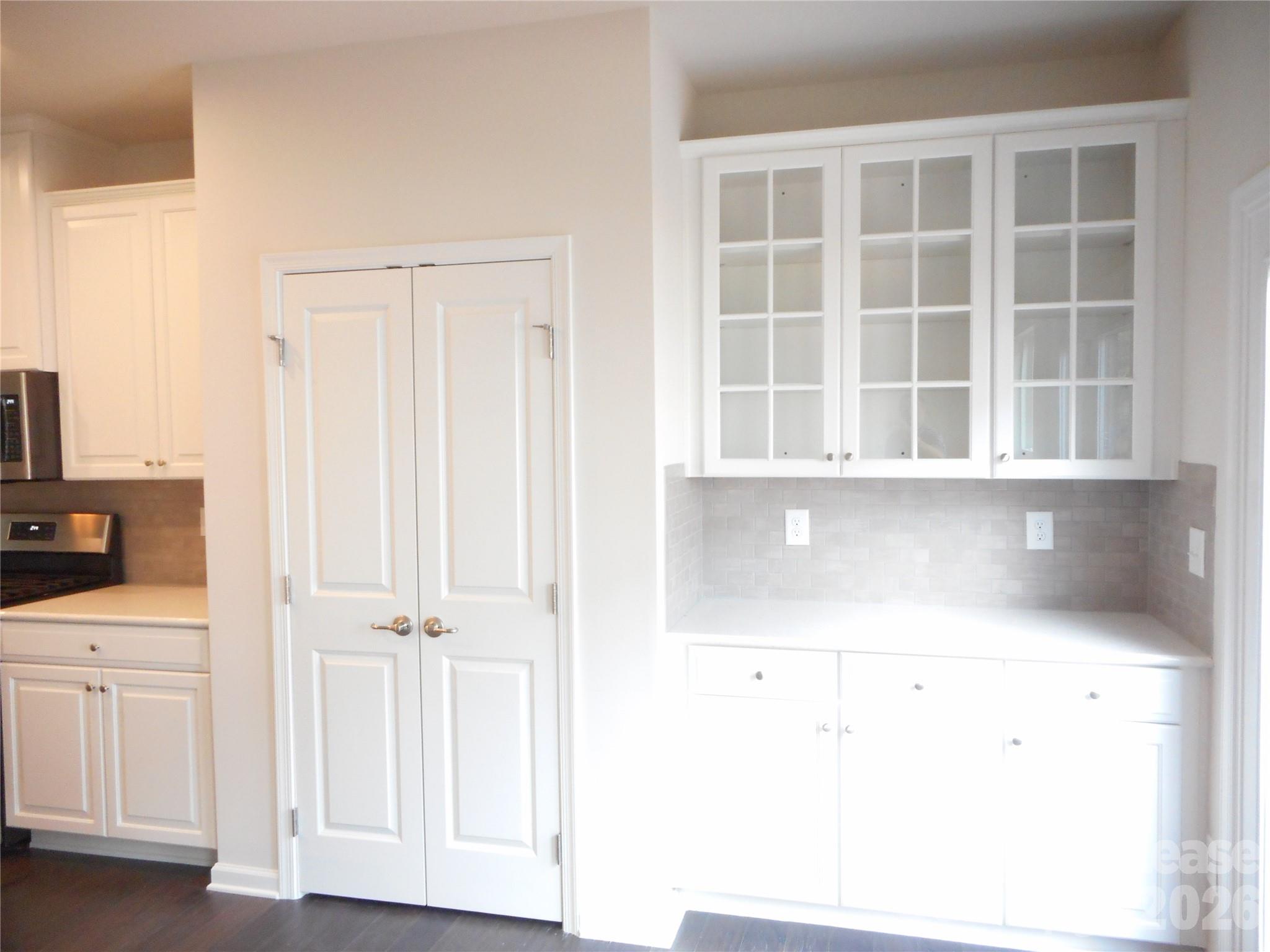 Townhouse at 1563 S Church Street, Charlotte, photo 6 of 26