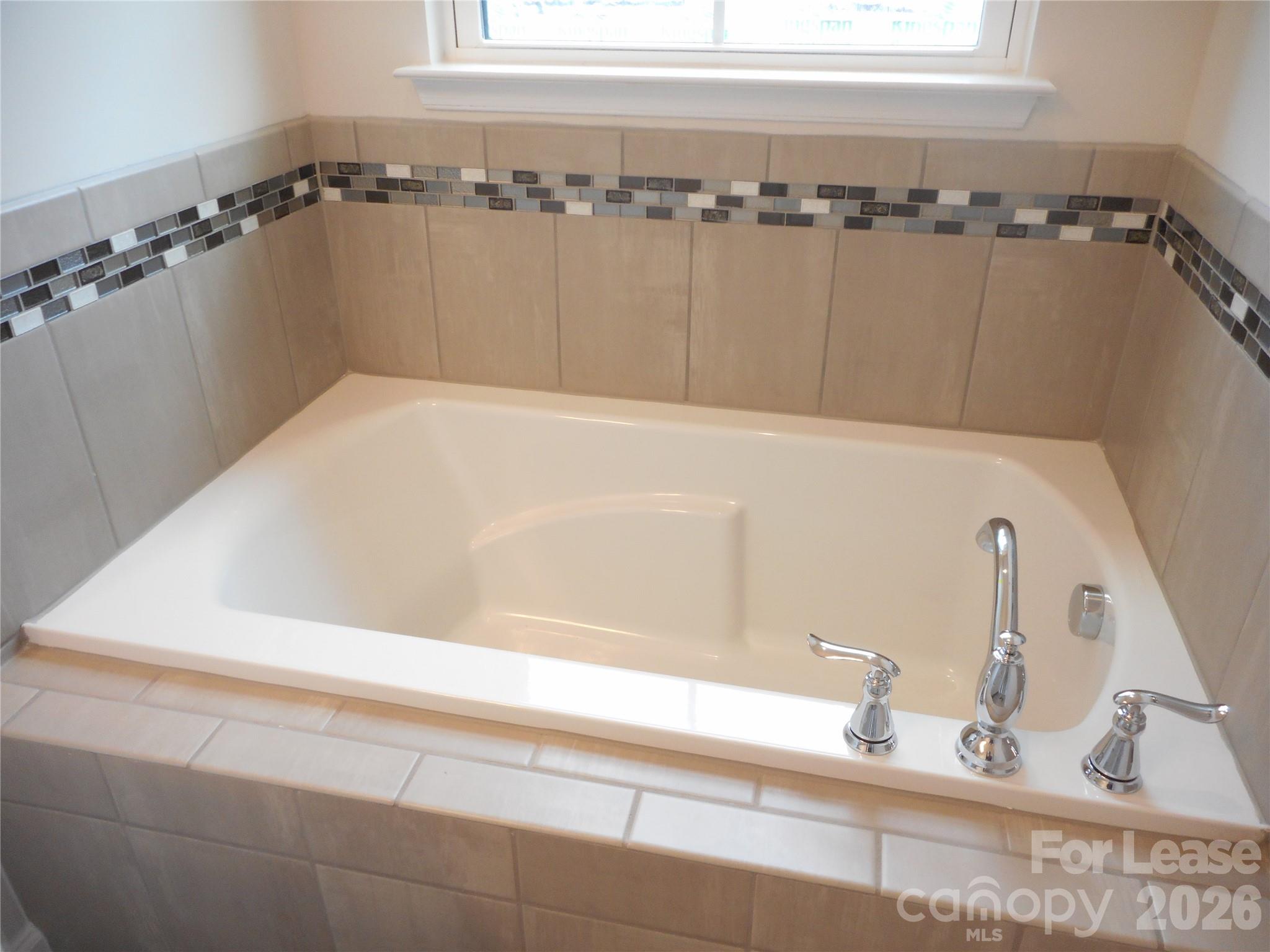 Townhouse at 1563 S Church Street, Charlotte, photo 12 of 26