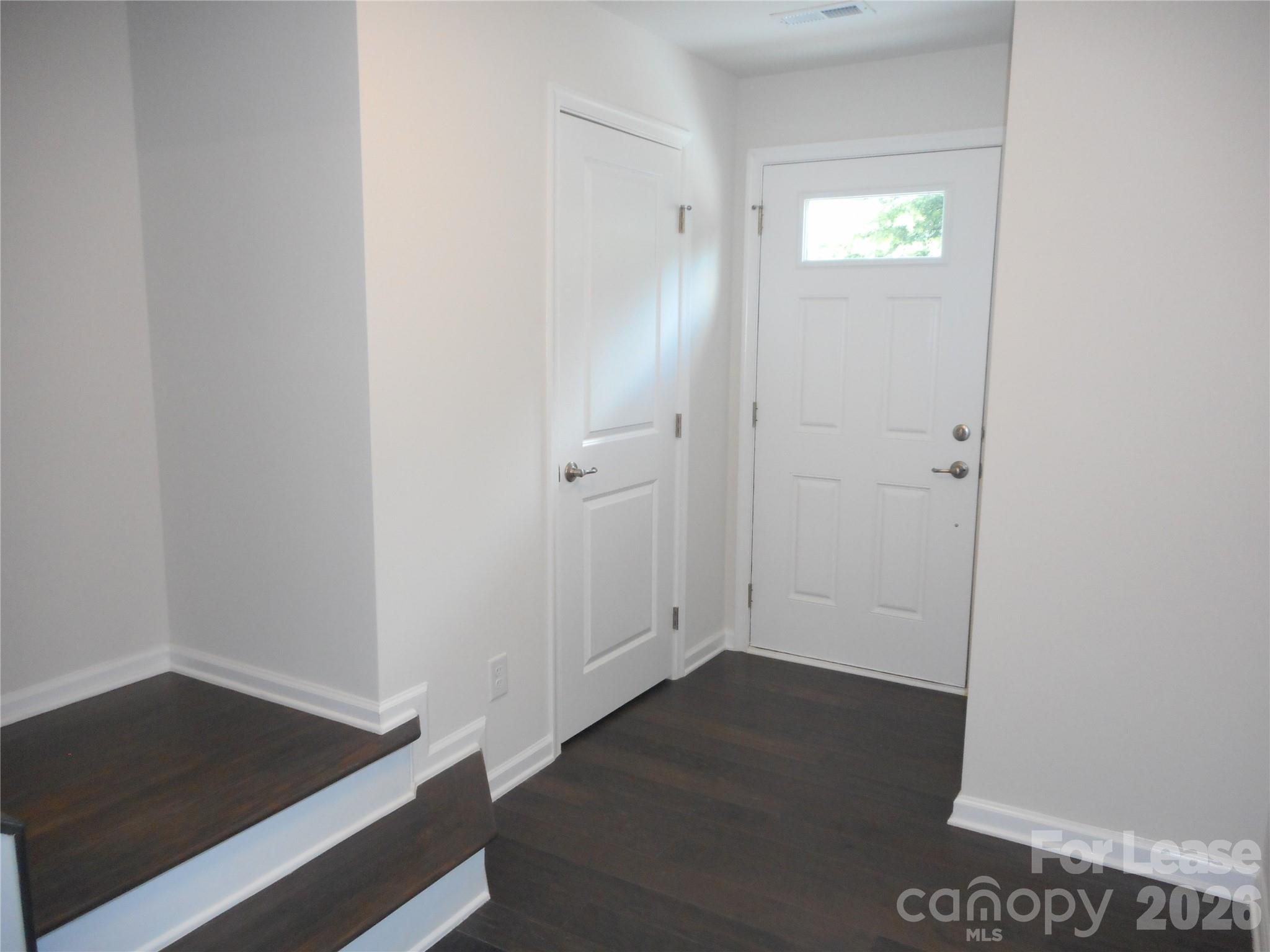 Townhouse at 1563 S Church Street, Charlotte, photo 23 of 26