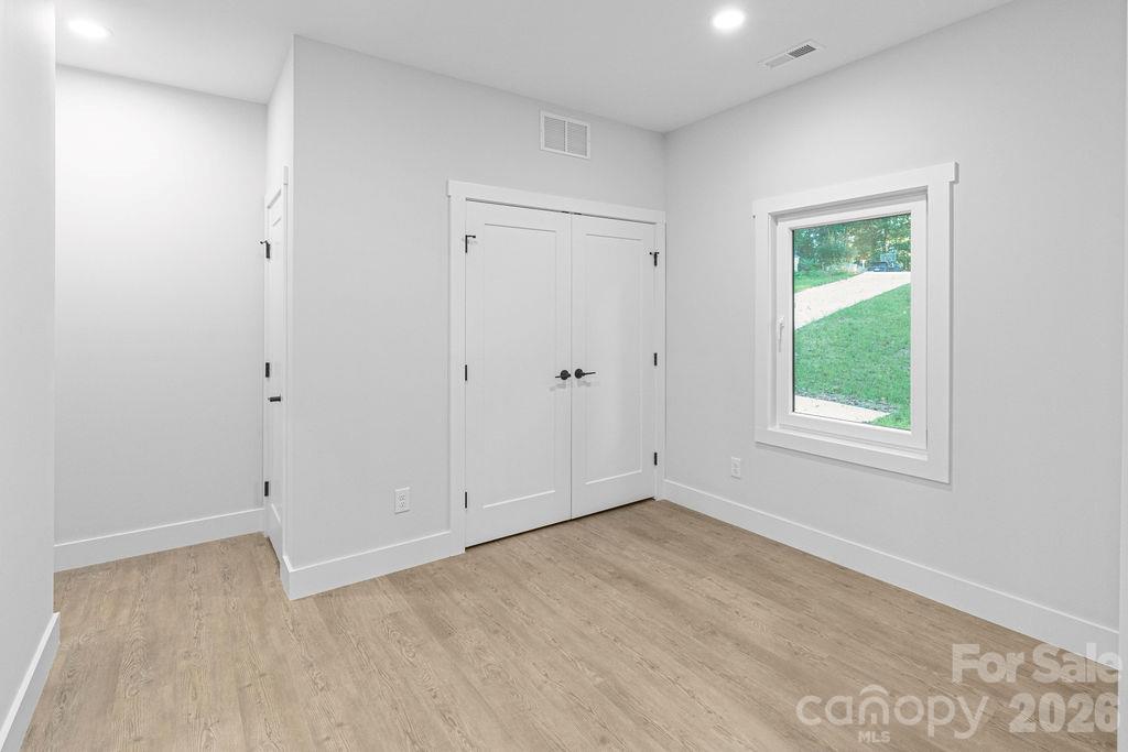 Single Family Residence at 1520 Holly Court NW, Lenoir, photo 13 of 32