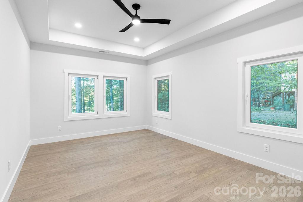 Single Family Residence at 1520 Holly Court NW, Lenoir, photo 19 of 32