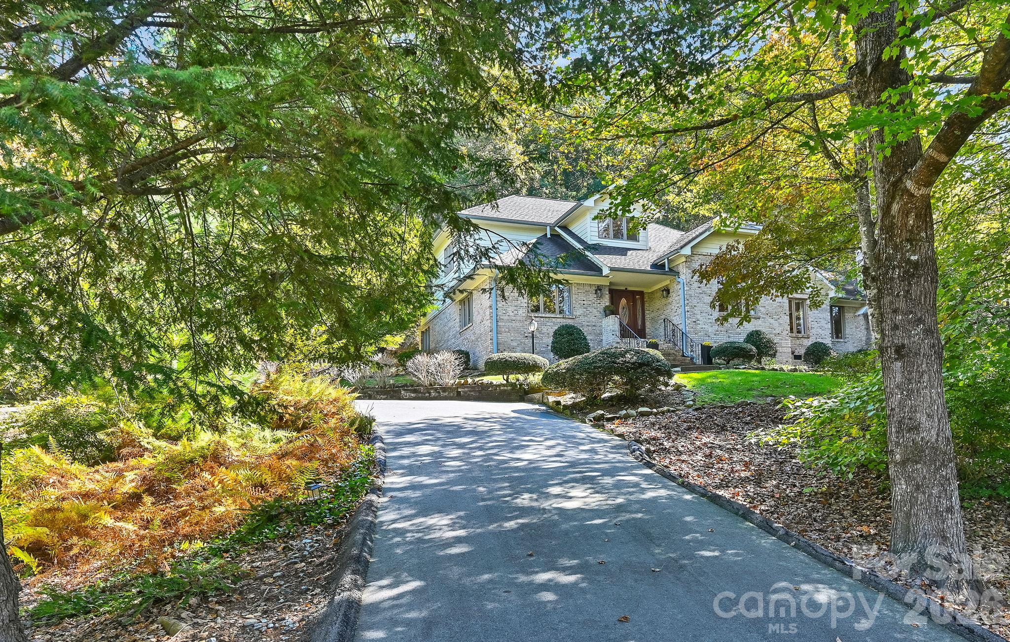 Single Family Residence at 52 Oak Gate Drive, Hendersonville, photo 47 of 47