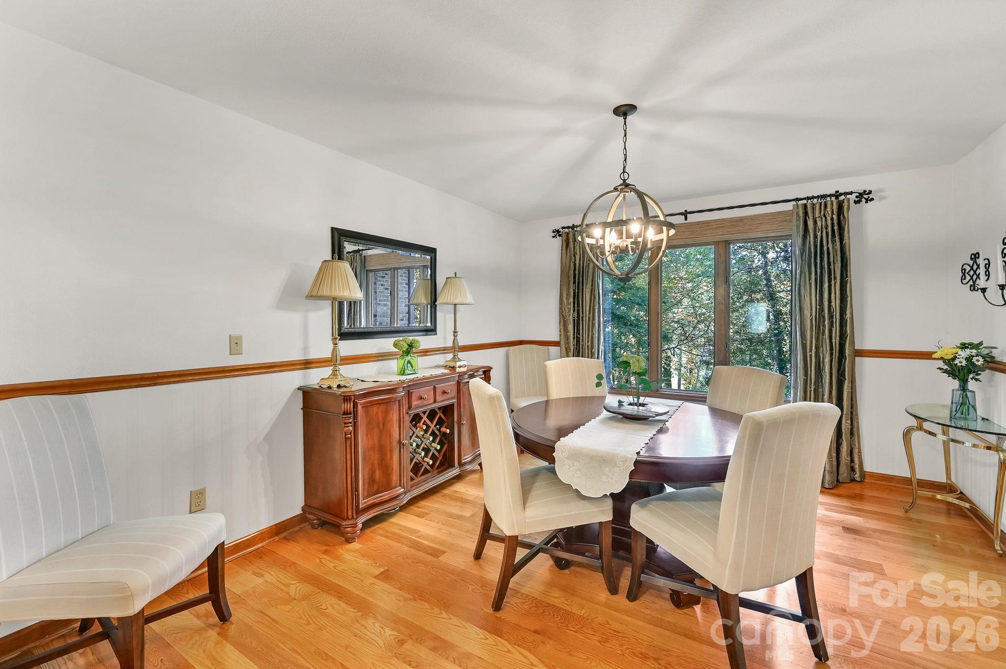 Single Family Residence at 52 Oak Gate Drive, Hendersonville, photo 8 of 47