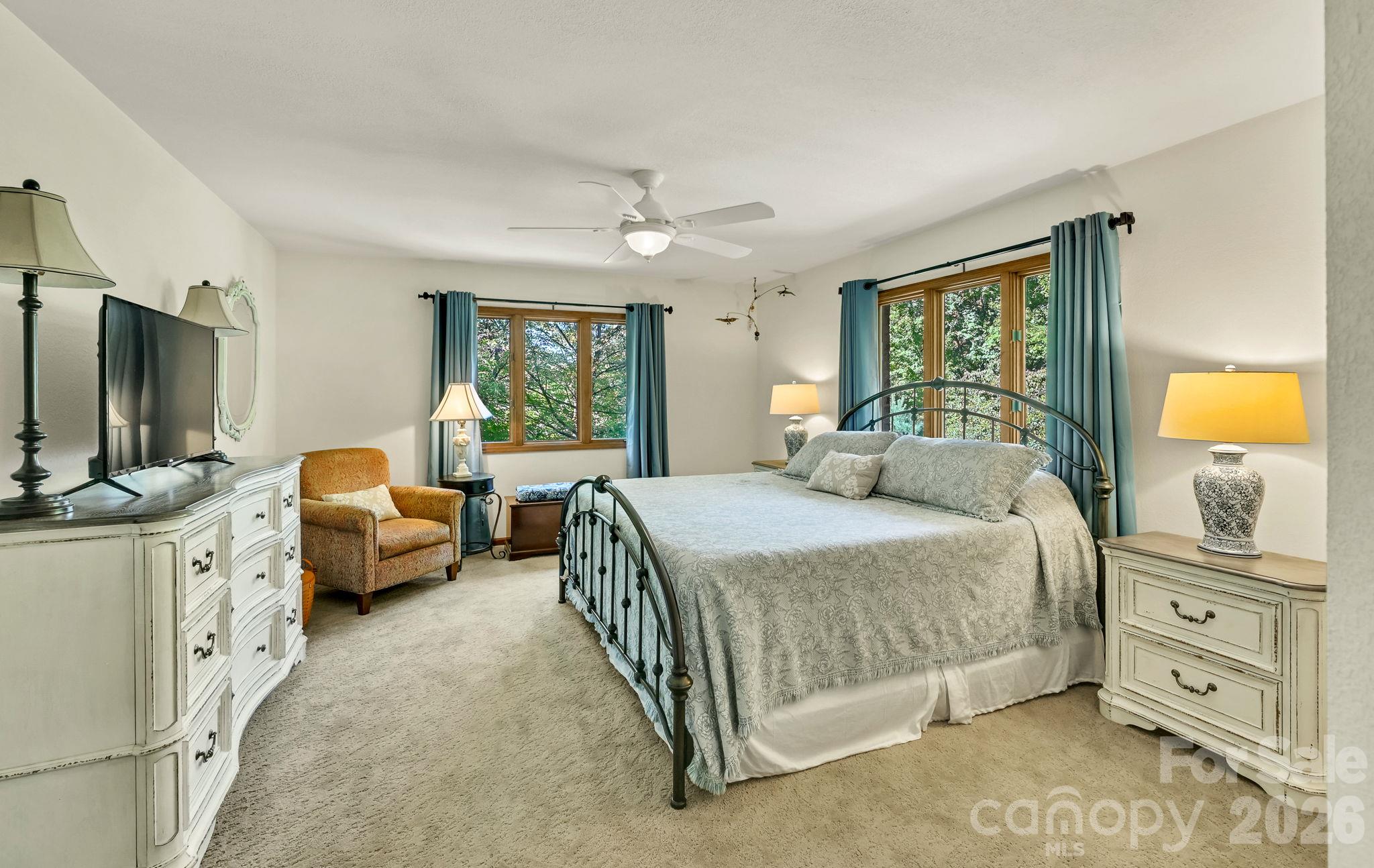 Master Bedroom - 52 Oak Gate Drive, Hendersonville