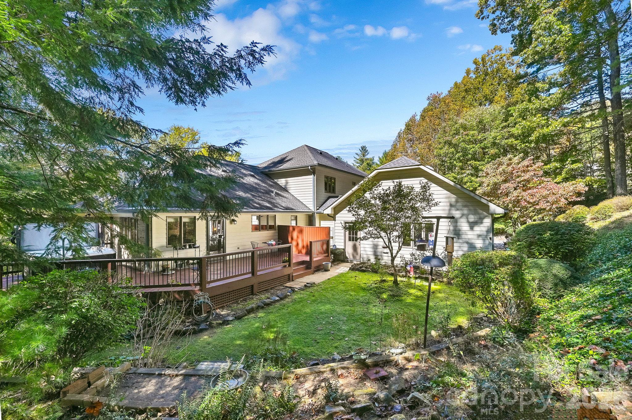 Backyard oasis - 52 Oak Gate Drive, Hendersonville