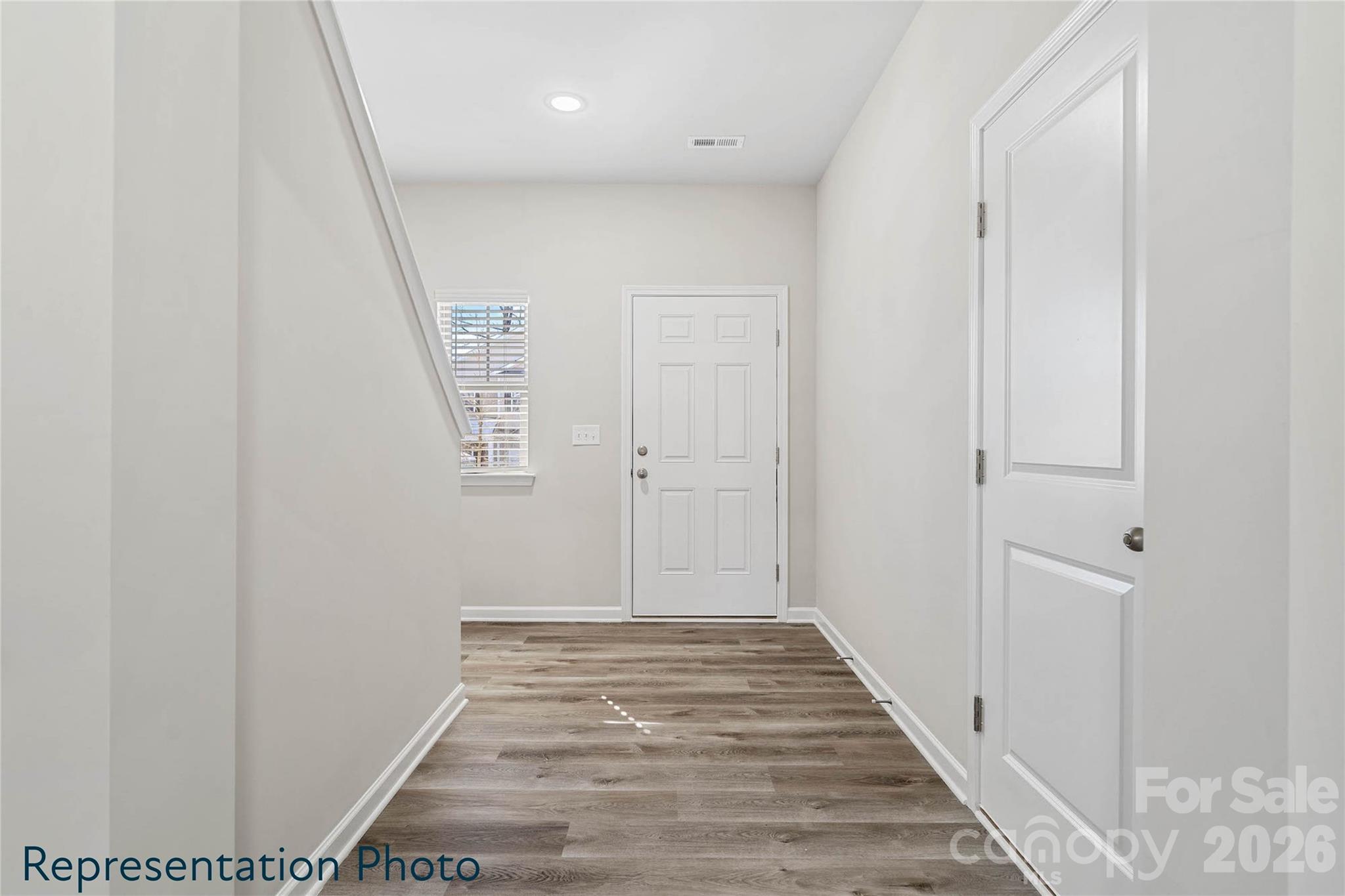 Single Family Residence at 1314 Cheshire Avenue, Charlotte, photo 6 of 21