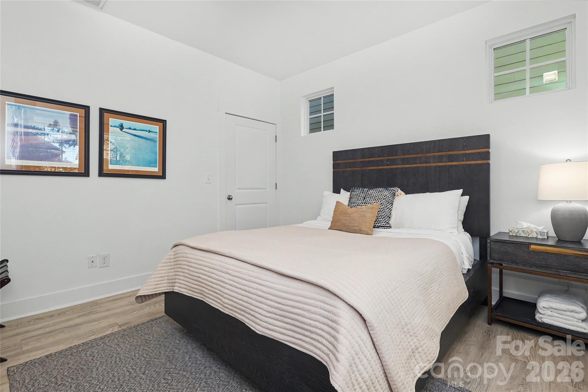 Single Family Residence at 2420 Double Oaks Road, Charlotte, photo 6 of 45