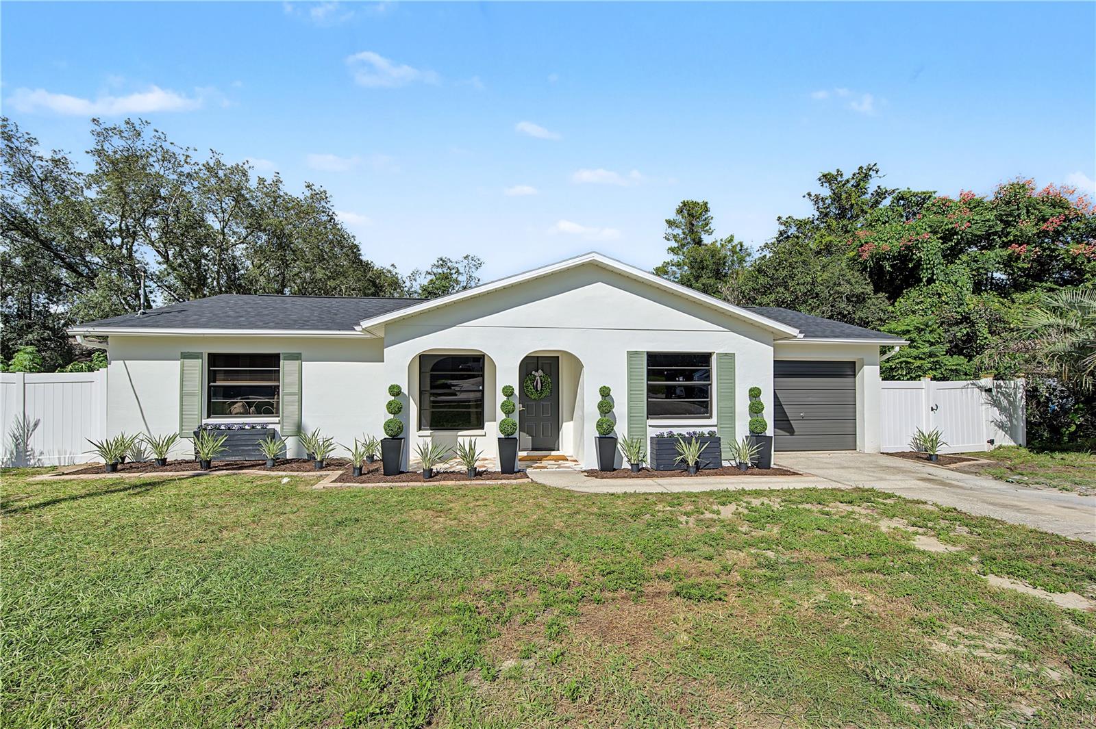 12989 LINDEN DR