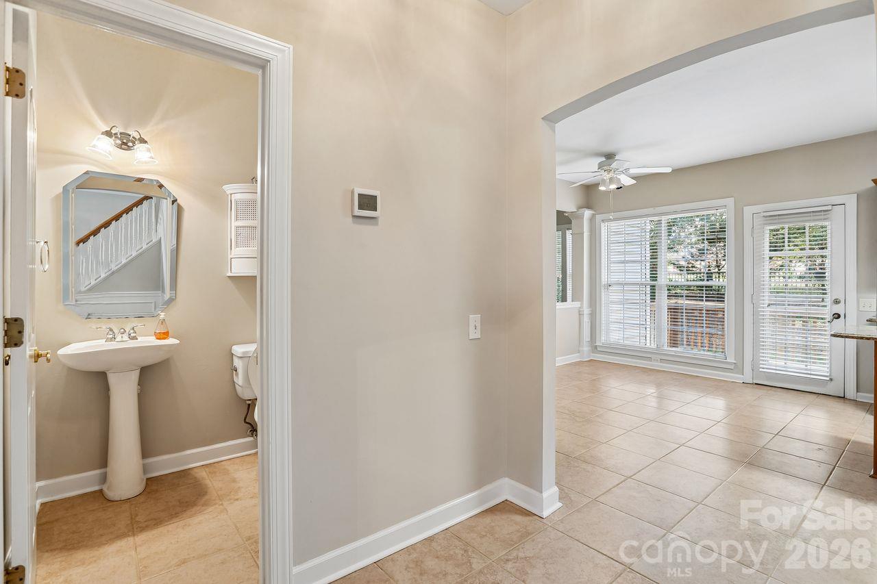 Powder Room - 704 Meadow Lake Drive, Matthews