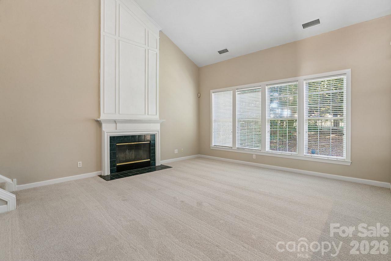 Great Room off Kitchen - 704 Meadow Lake Drive, Matthews
