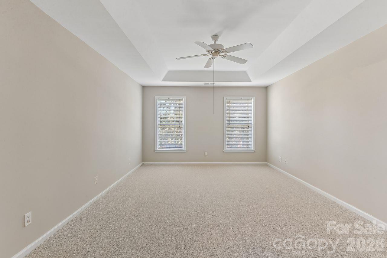 Single Family Residence at 704 Meadow Lake Drive, Matthews, photo 21 of 35