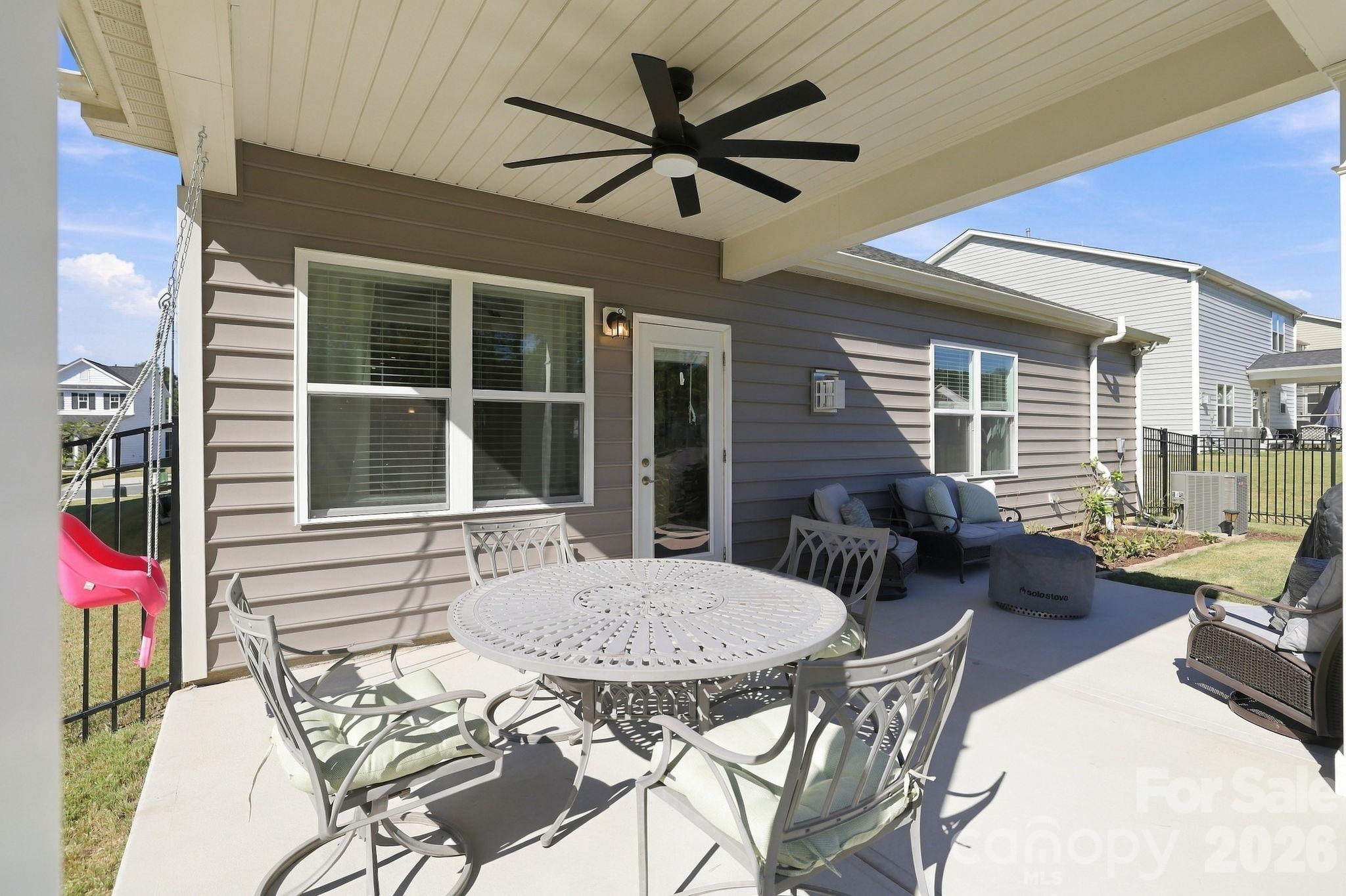 Single Family Residence at 19201 Yellow Birch Drive, Charlotte, photo 18 of 22