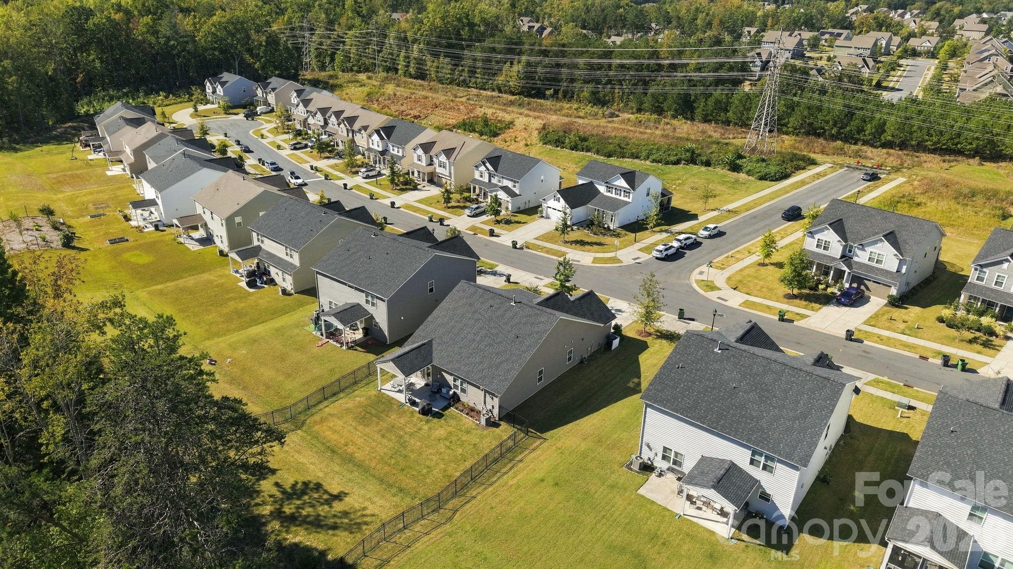Single Family Residence at 19201 Yellow Birch Drive, Charlotte, photo 22 of 22