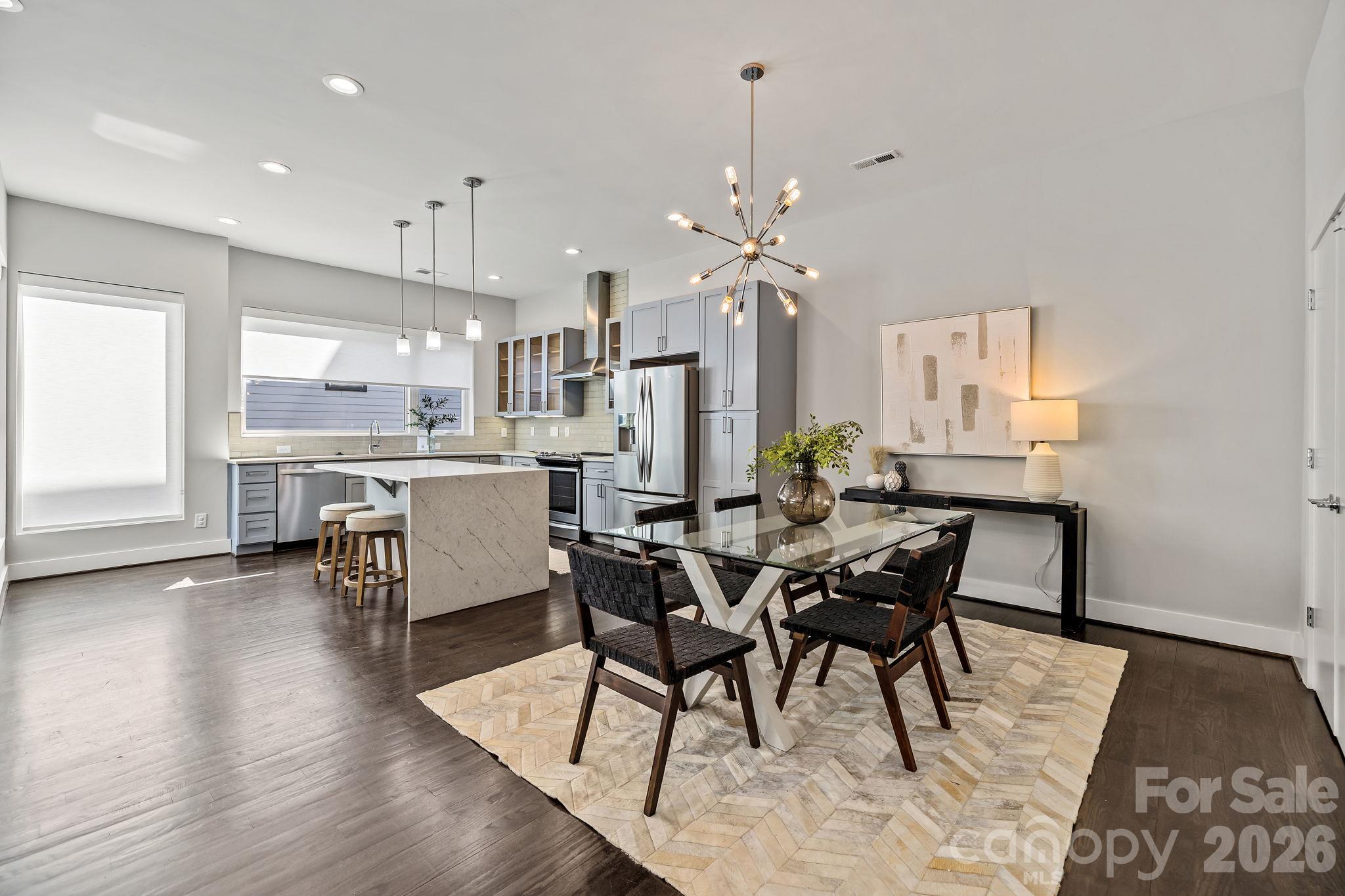 Condominium at 928 Westbrook Drive, Charlotte, photo 4 of 41