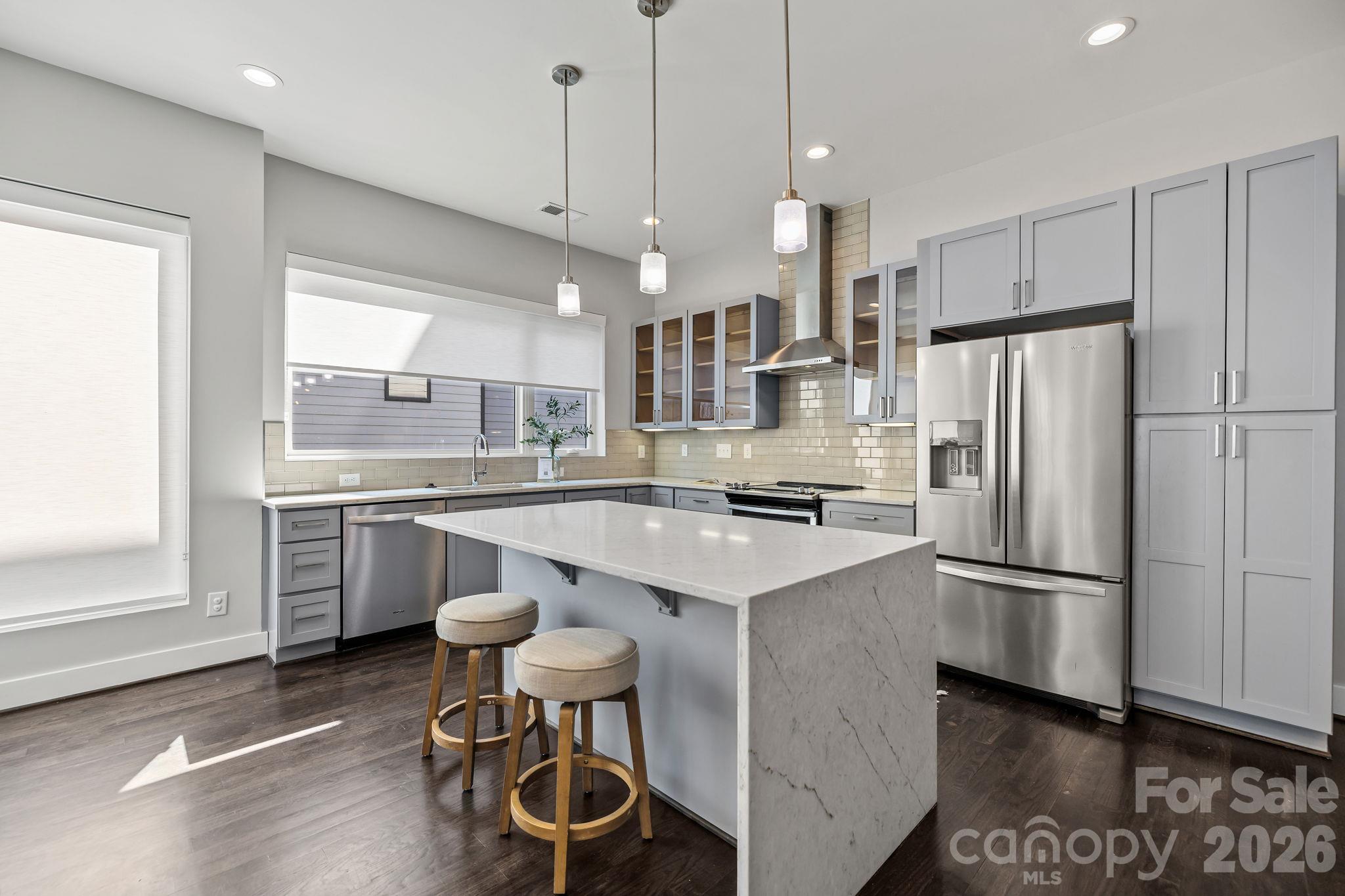 Condominium at 928 Westbrook Drive, Charlotte, photo 12 of 41