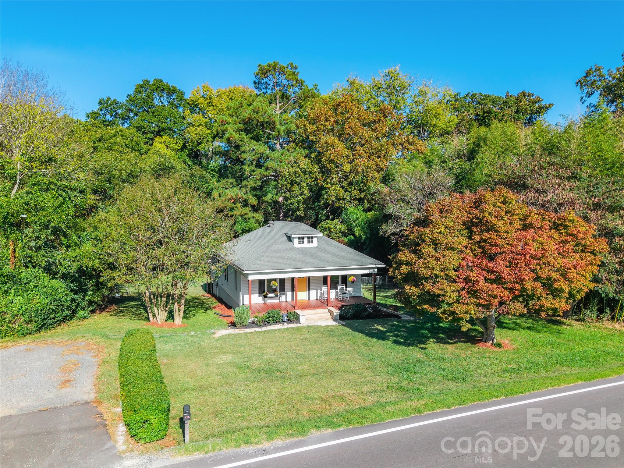 4595 Edgeland Road