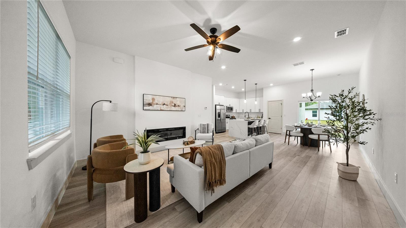 Single Family Residence at 18265 LAKE WORTH BLVD, PORT CHARLOTTE, photo 17 of 98