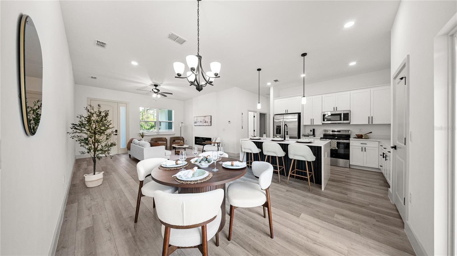 Single Family Residence at 18265 LAKE WORTH BLVD, PORT CHARLOTTE, photo 23 of 98