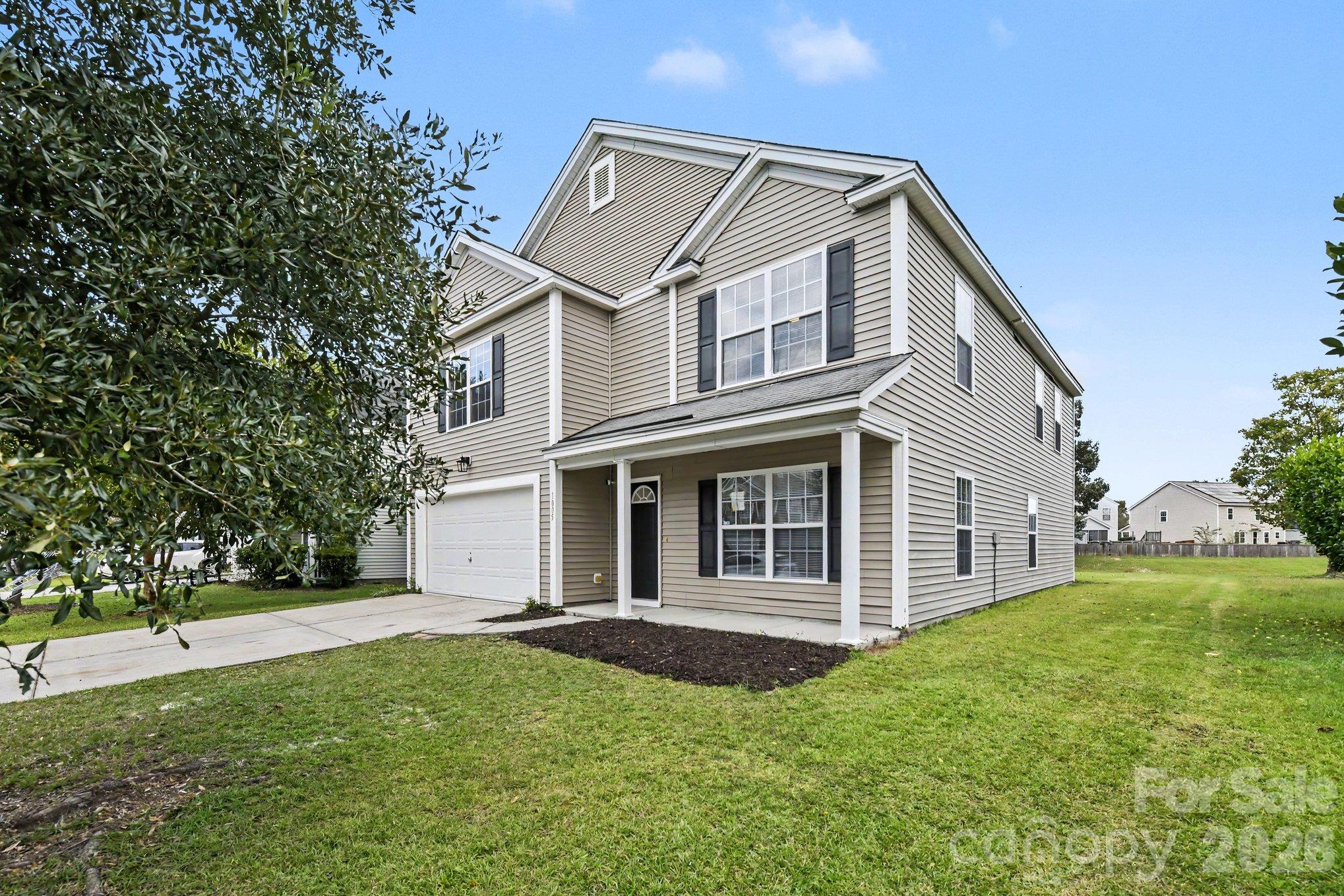 Single Family Residence at 1005 Briar Rose Lane, Ladson, photo 3 of 45
