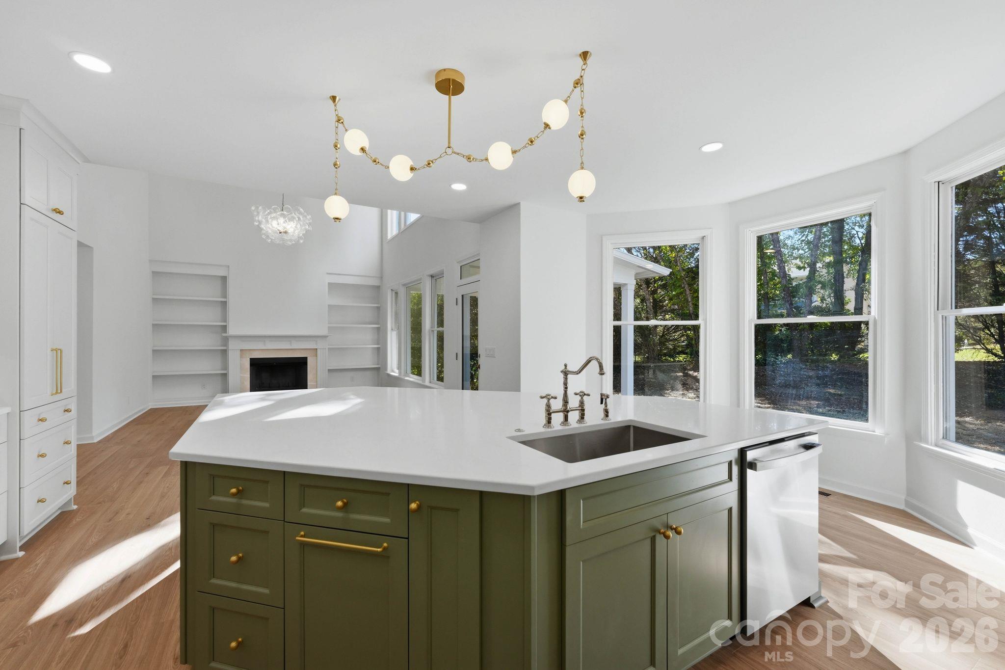 Single Family Residence at 10318 Tallent Lane, Huntersville, photo 6 of 46