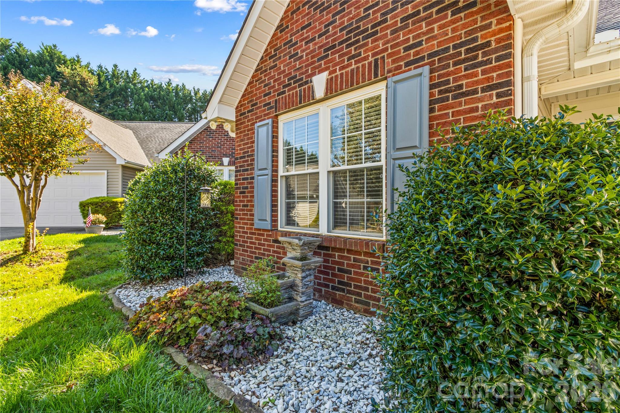 Single Family Residence at 117 Abbotswood Place, Mooresville, photo 4 of 47