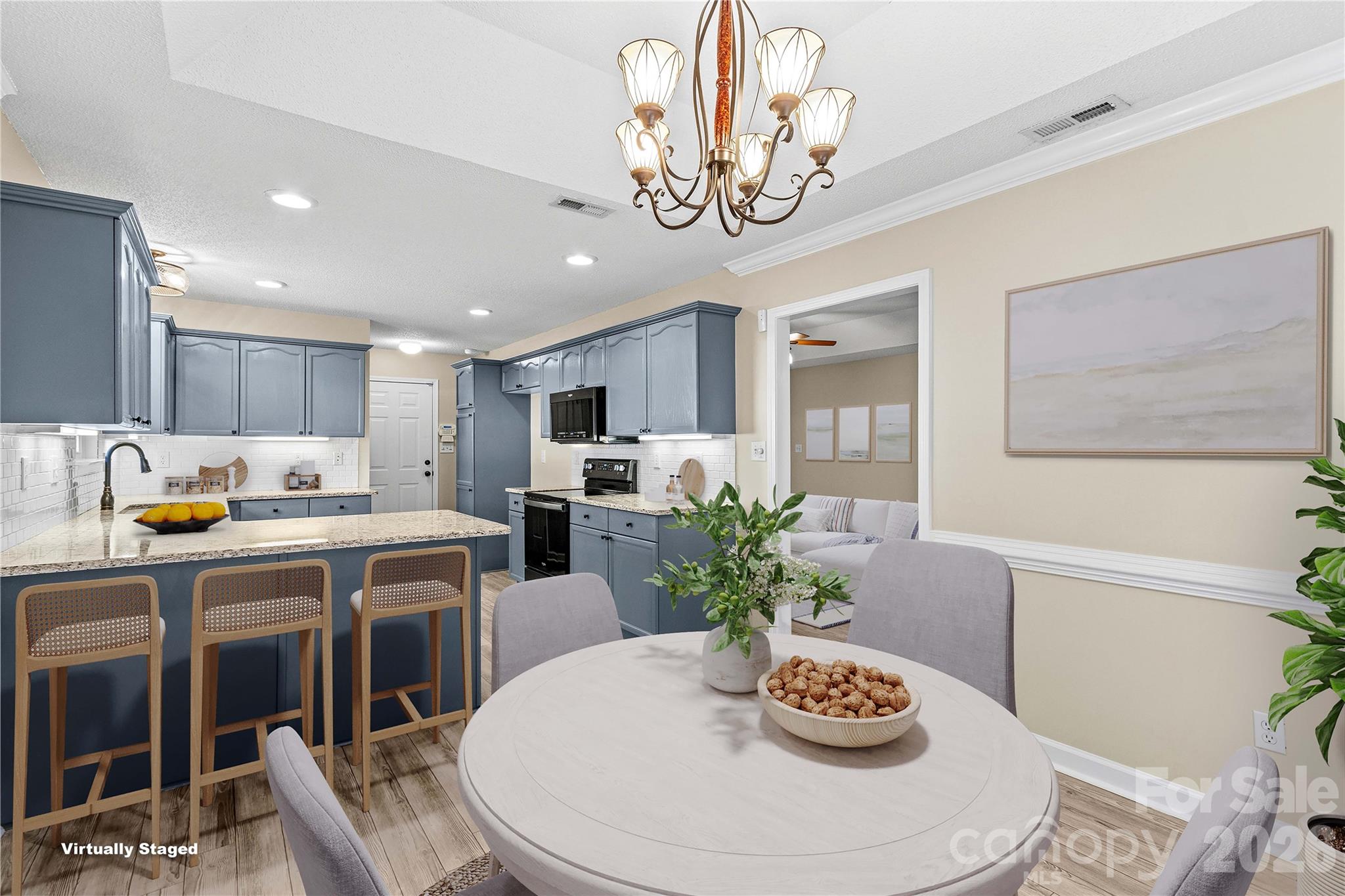 Single Family Residence at 117 Abbotswood Place, Mooresville, photo 13 of 47