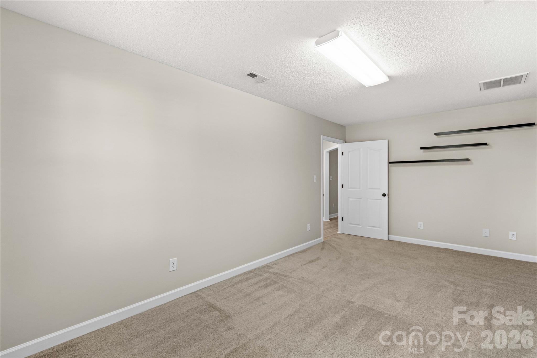 Single Family Residence at 117 Abbotswood Place, Mooresville, photo 24 of 47