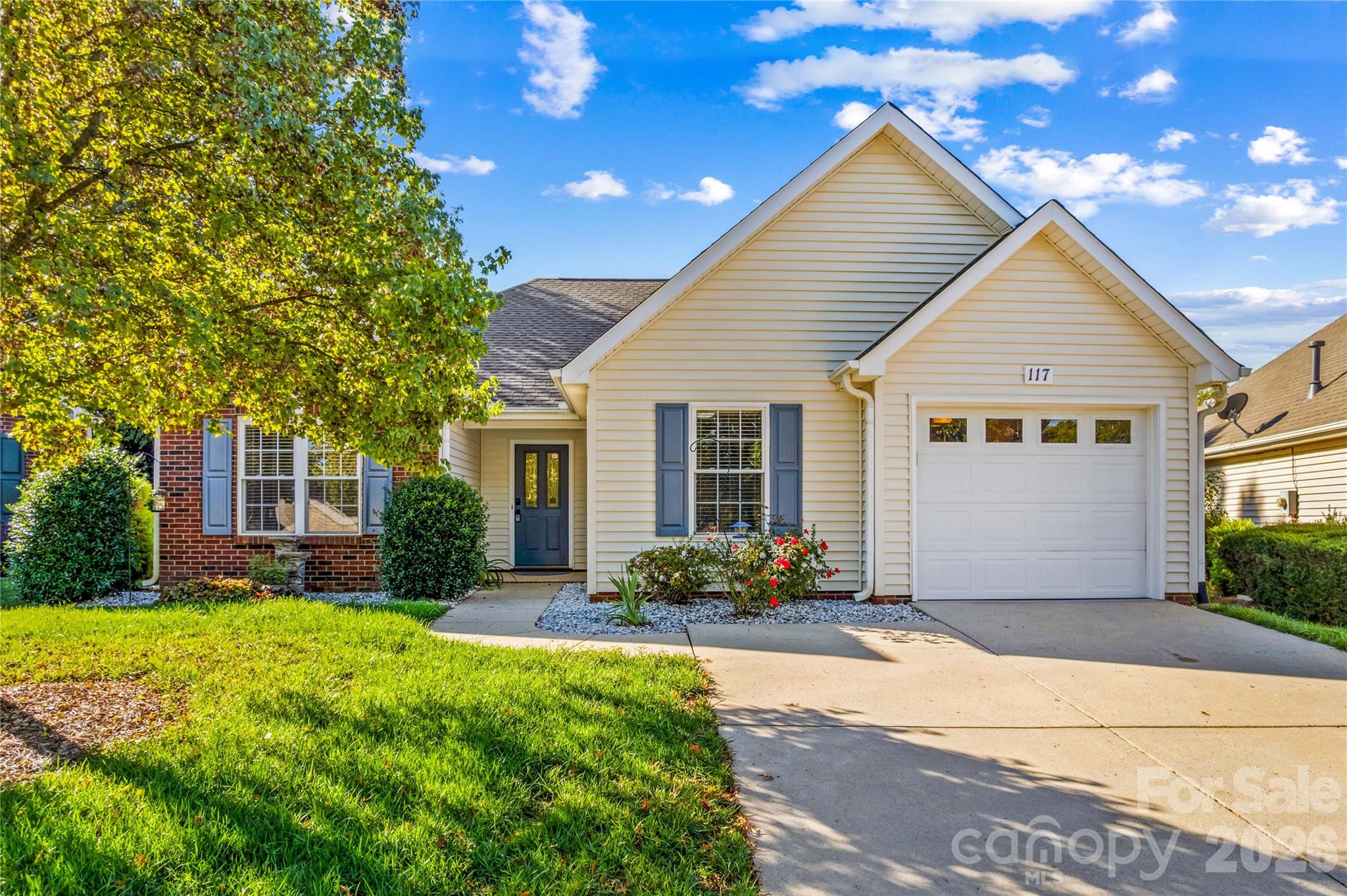 Front of Home - 117 Abbotswood Place, Mooresville