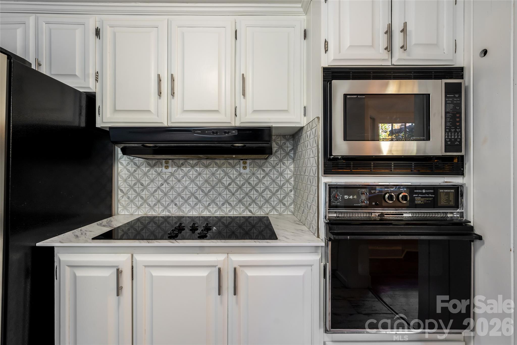 Kitchen - 25 Blackwood Road, Asheville