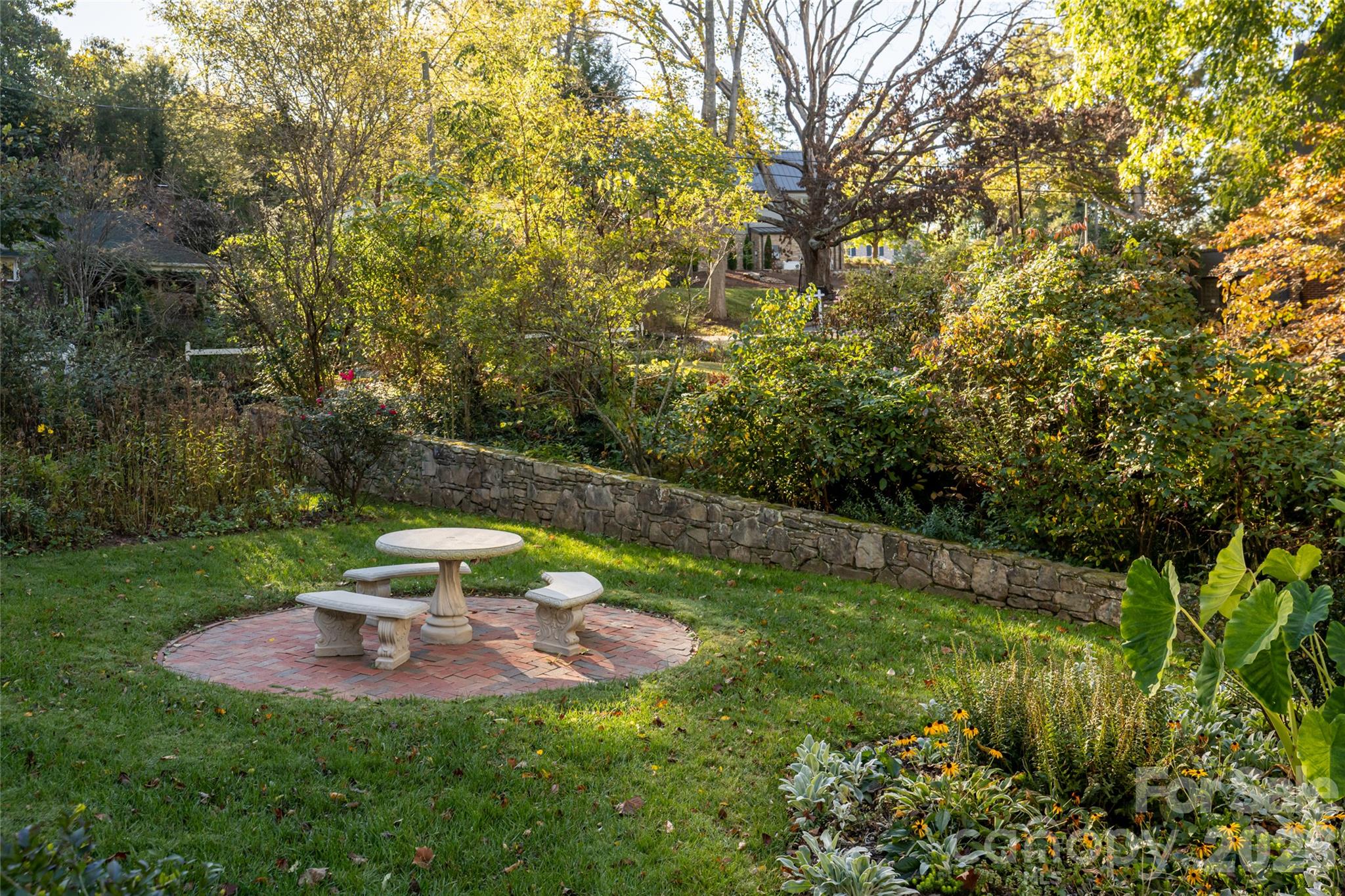 Gorgeous side yard - 25 Blackwood Road, Asheville