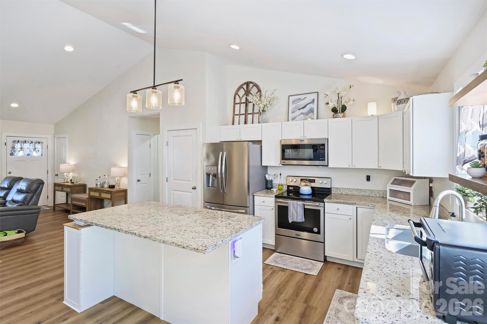 Single Family Residence at 112 Cypress Acres Lane, Statesville, photo 12 of 33