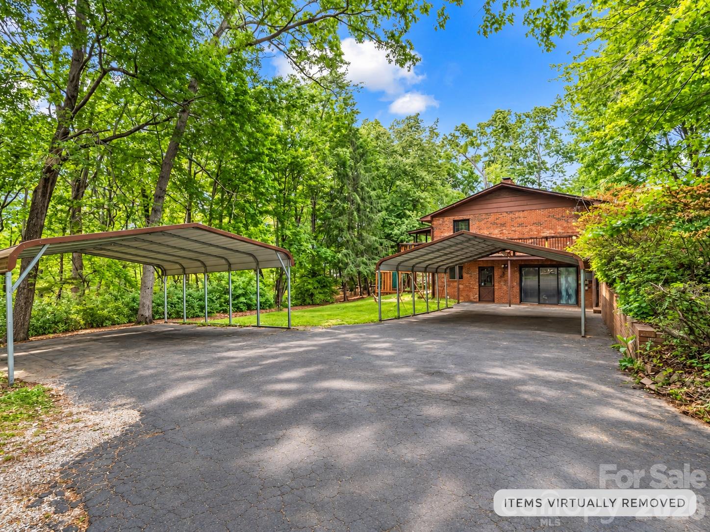 extensive parking, both covered and uncovered - 92 Greenwood Acres Drive, Mills River