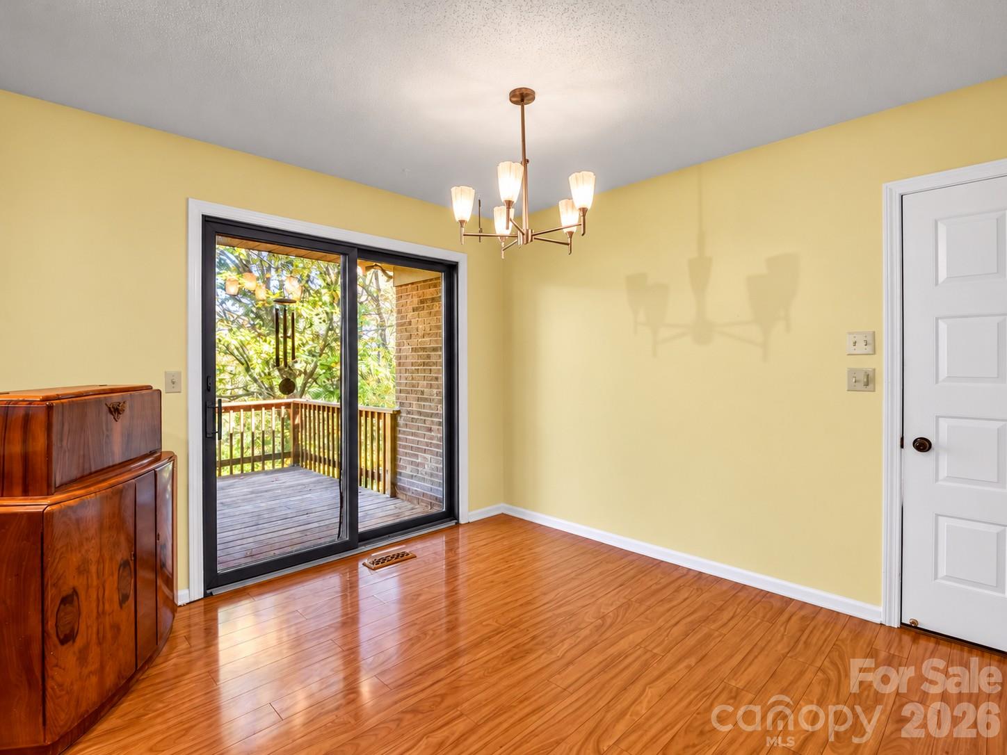 Single Family Residence at 112 Wolf Shoals Road, Hendersonville, photo 13 of 43