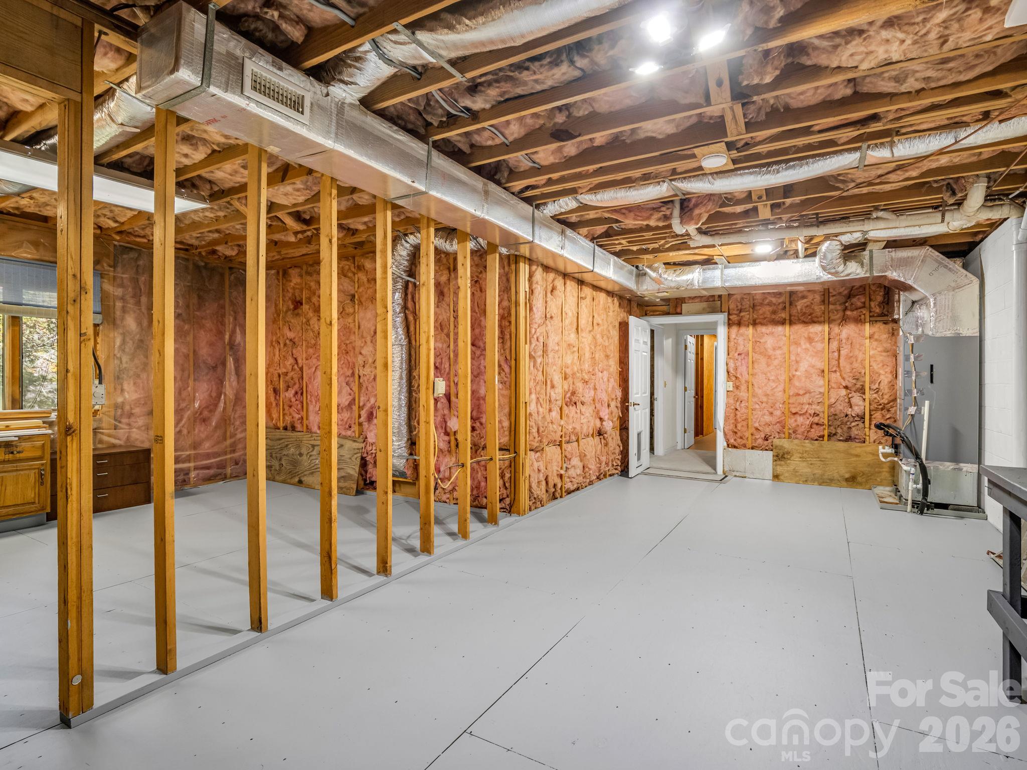 Heated Space - 112 Wolf Shoals Road, Hendersonville