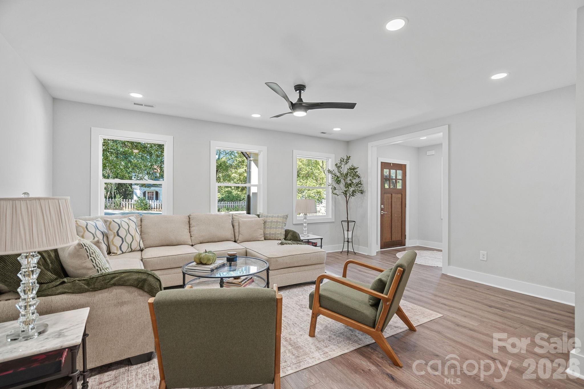 Living Room - 1949 Garibaldi Avenue, Charlotte