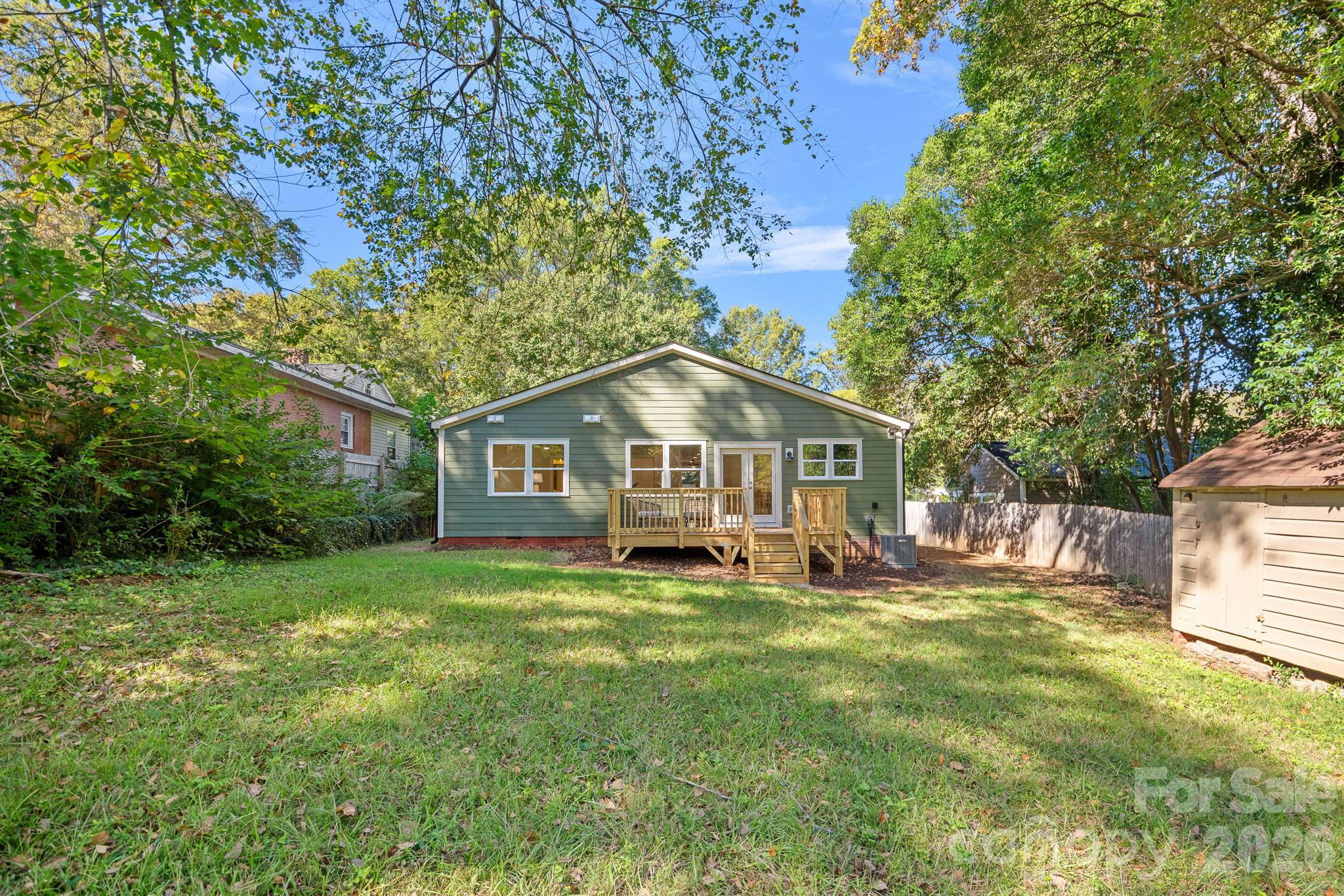 Single Family Residence at 1949 Garibaldi Avenue, Charlotte, photo 31 of 35