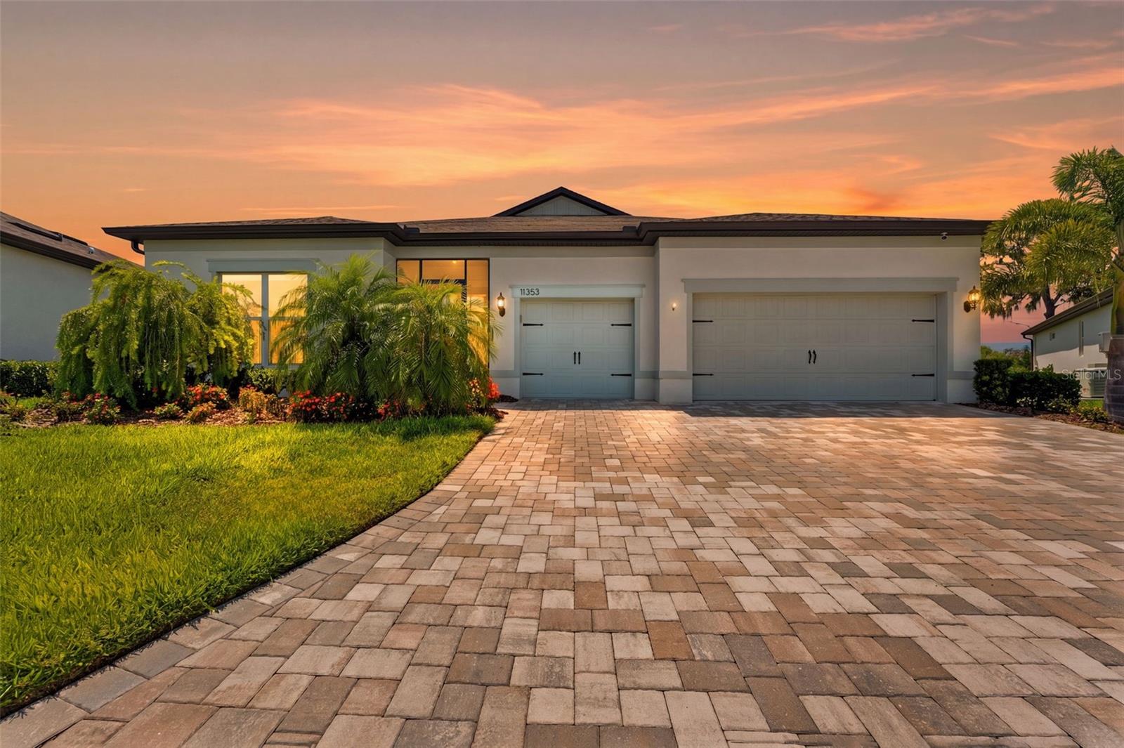 11353 OUTRIGGER PL