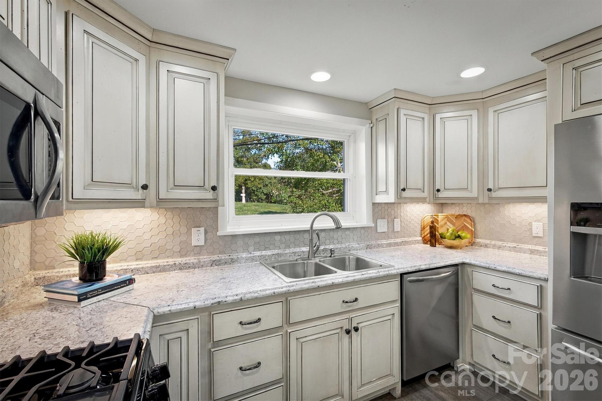 Single Family Residence at 4816 16th Street Drive NE, Hickory, photo 17 of 48