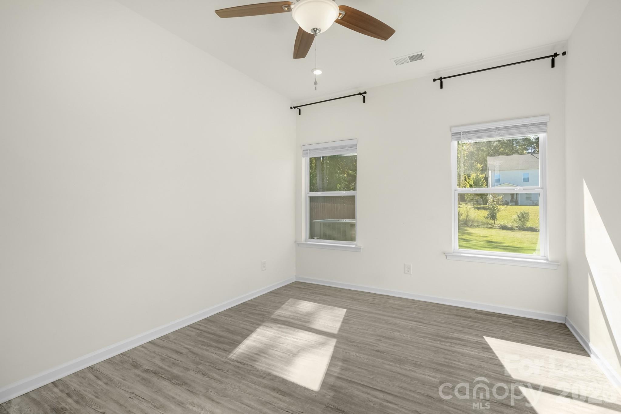 Single Family Residence at 8324 Dumphries Drive, Huntersville, photo 16 of 39