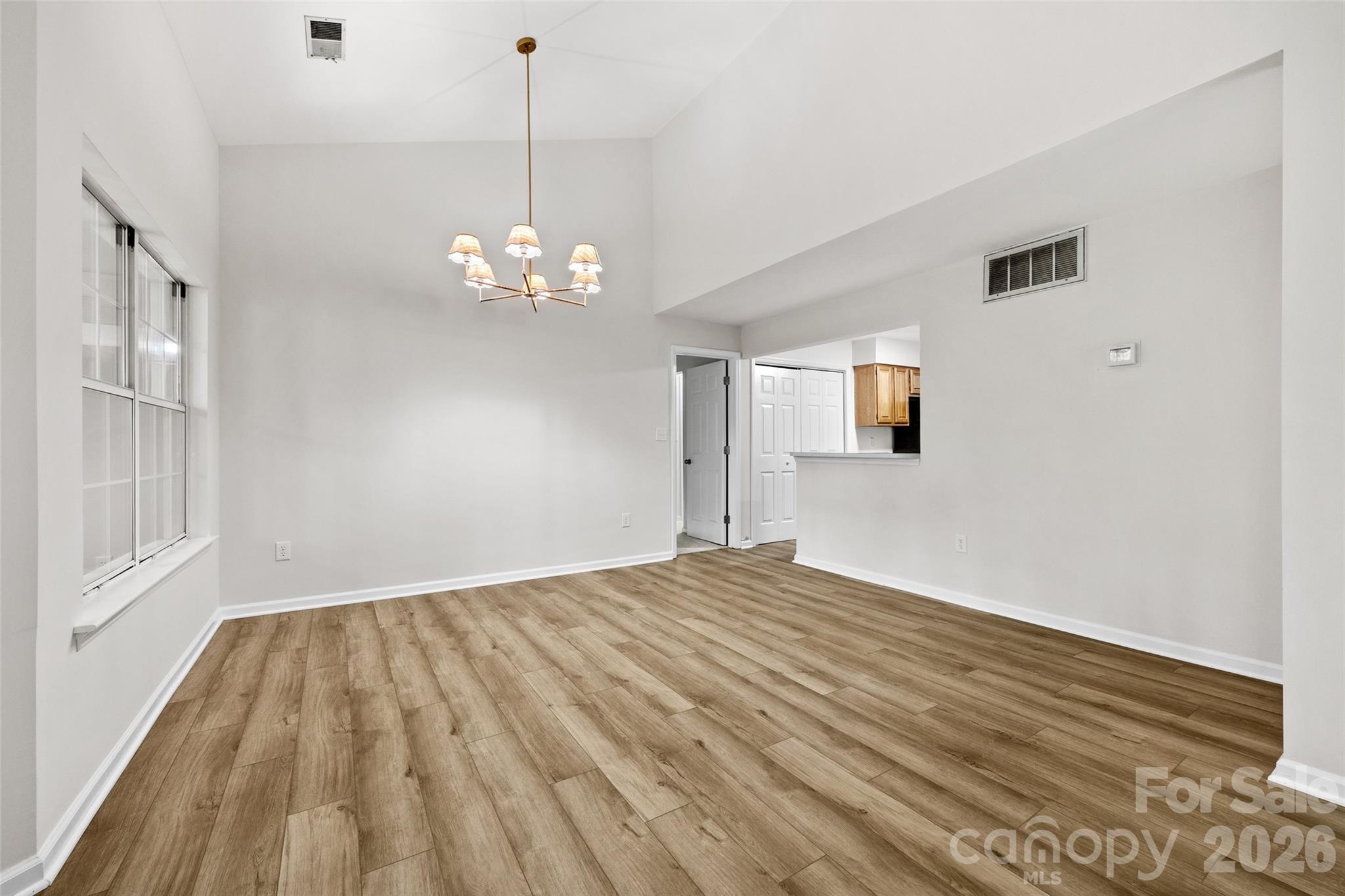 Condominium at 5013 Sharon Road, Charlotte, photo 9 of 37