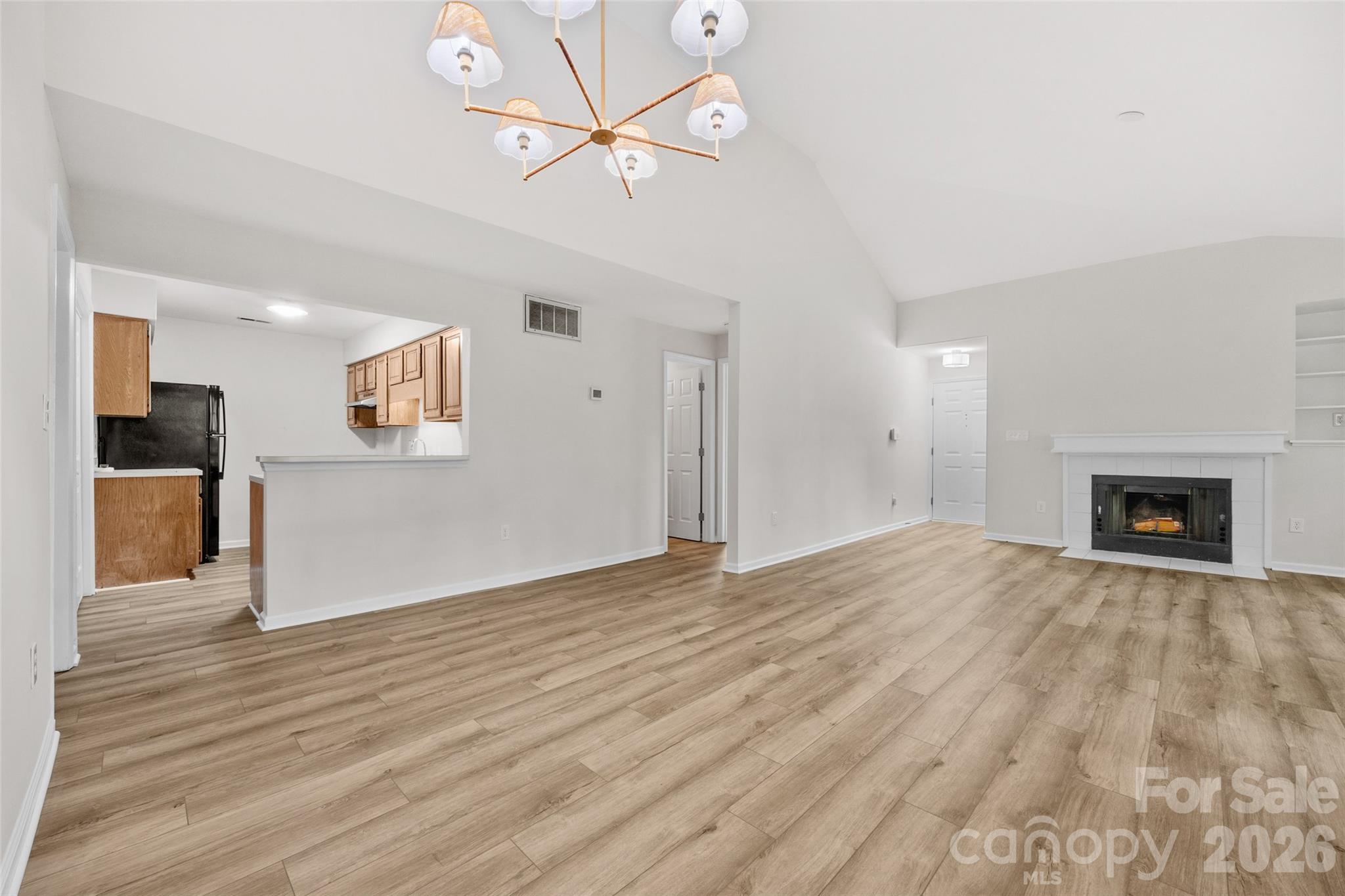 Condominium at 5013 Sharon Road, Charlotte, photo 11 of 37