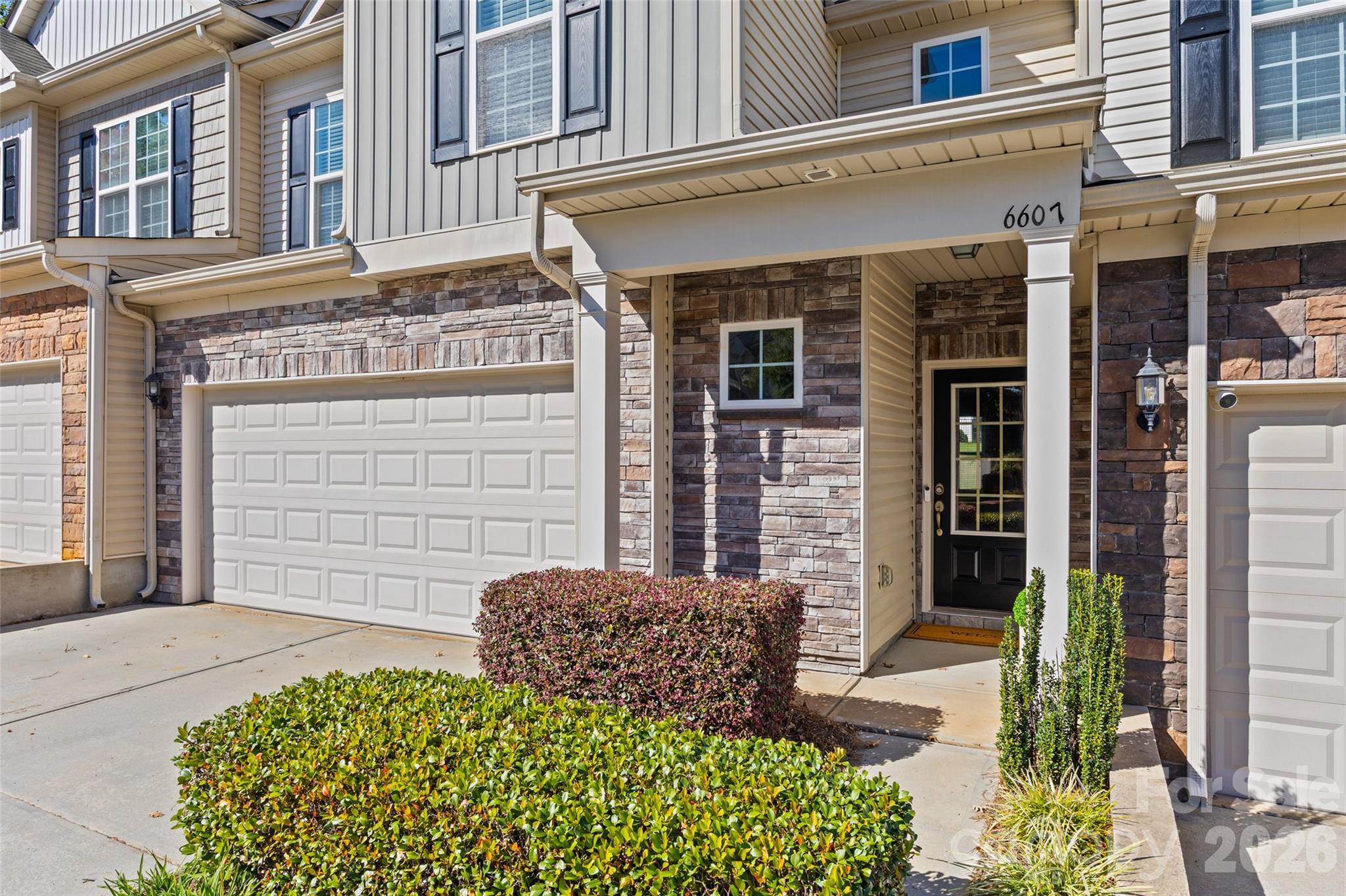 Townhouse at 6607 Portland Rose Lane, Charlotte, photo 2 of 51