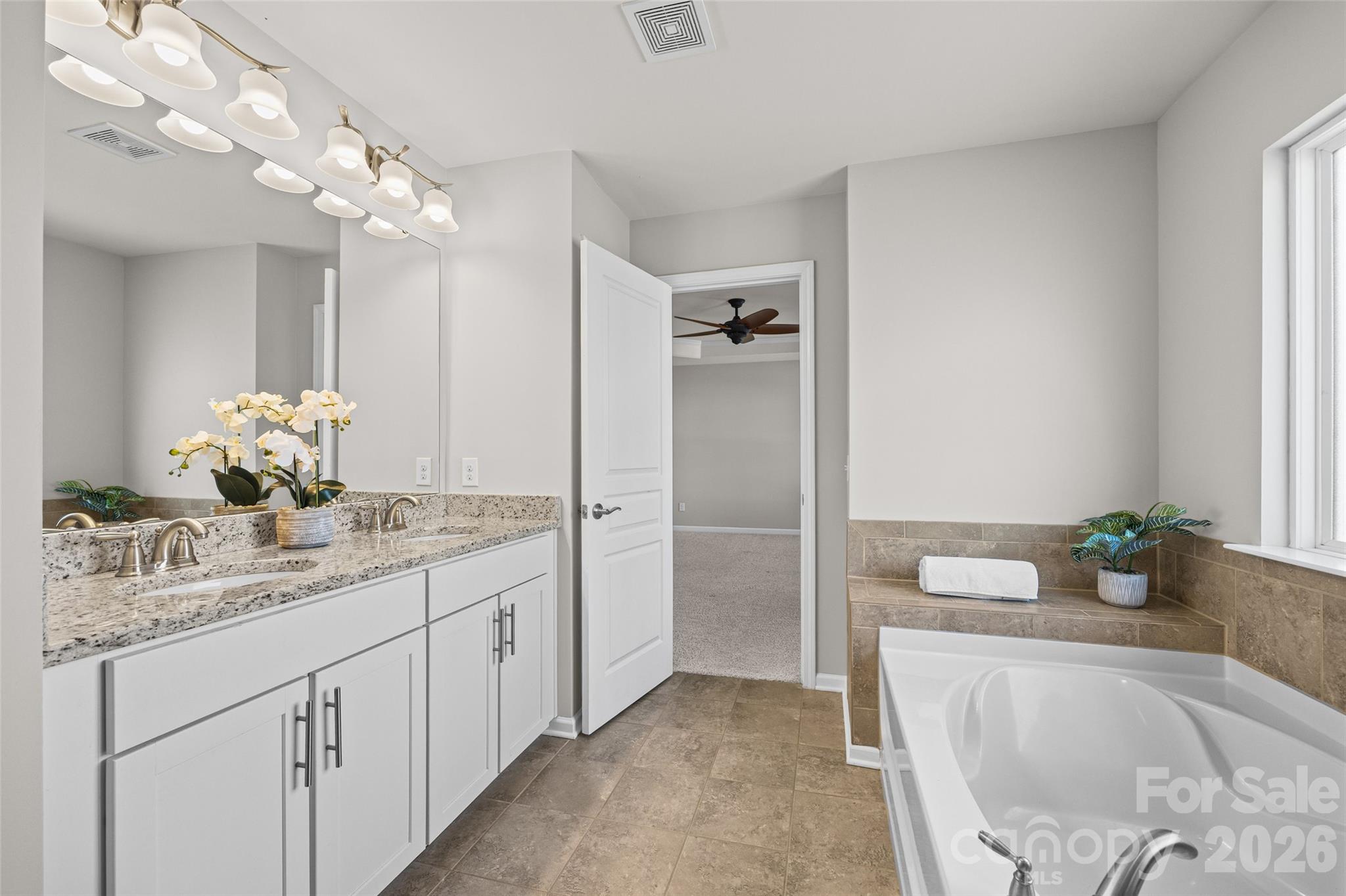 Townhouse at 6607 Portland Rose Lane, Charlotte, photo 33 of 51