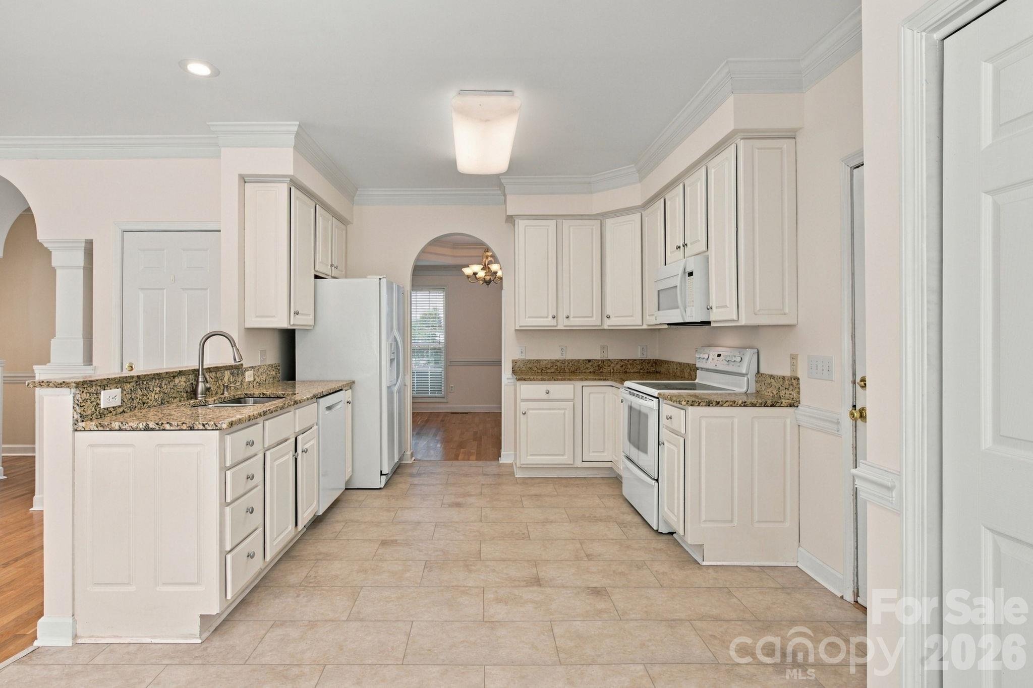 Single Family Residence at 5045 Old River Drive, Hickory, photo 10 of 47